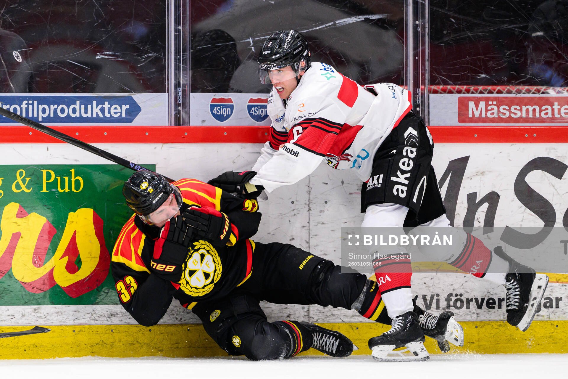 Brynäs Jakob Silfverberg och Malmö Redhawks Eemil Viro