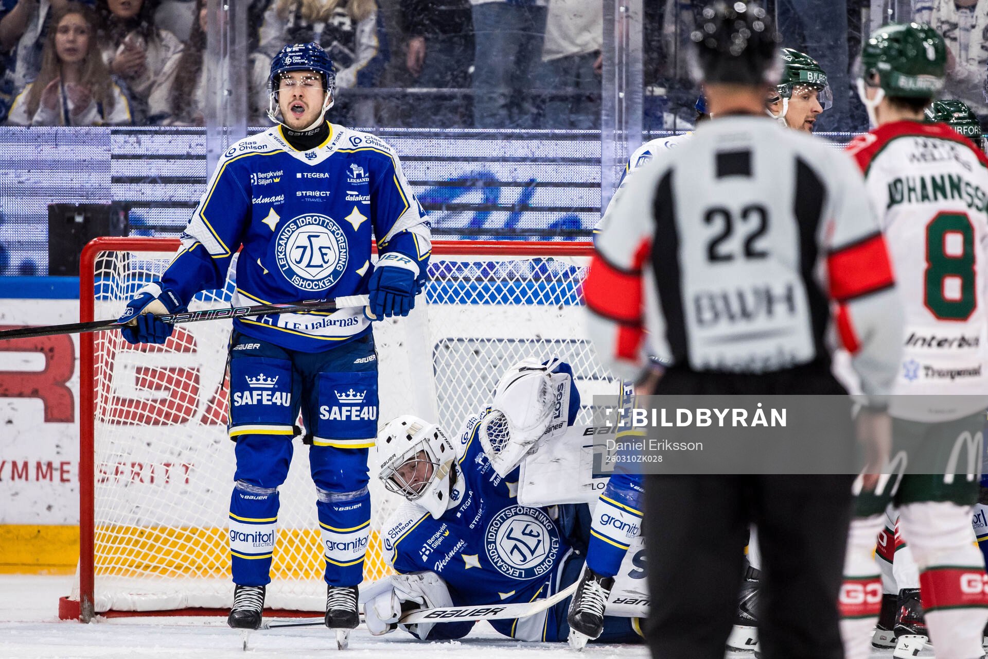 Leksands Michael Lindqvist och målvakt Filip Larsson