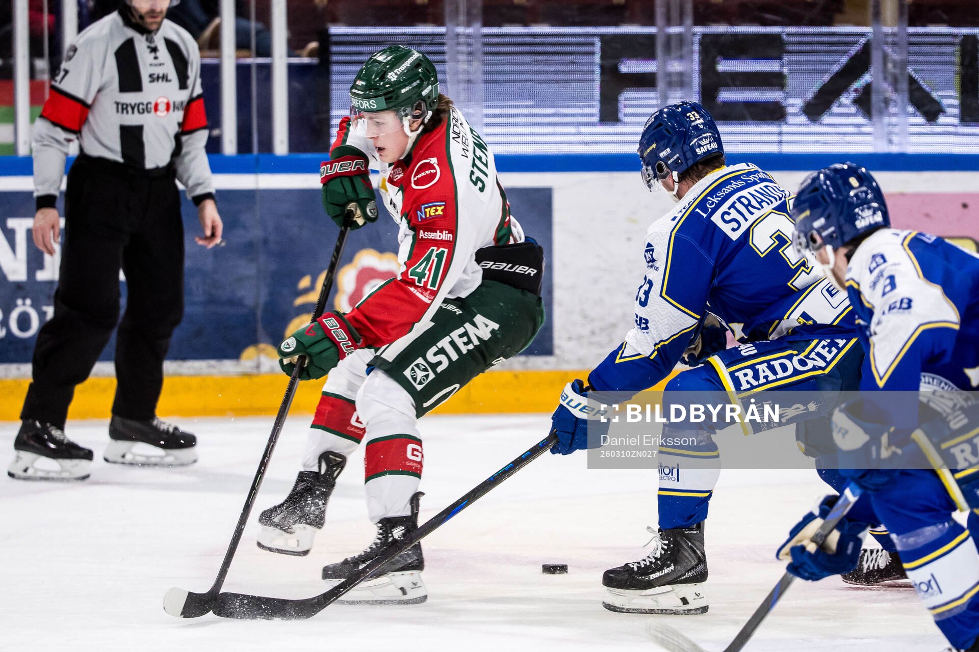 Frölundas Ivar Stenberg och Leksands Olle Strandell