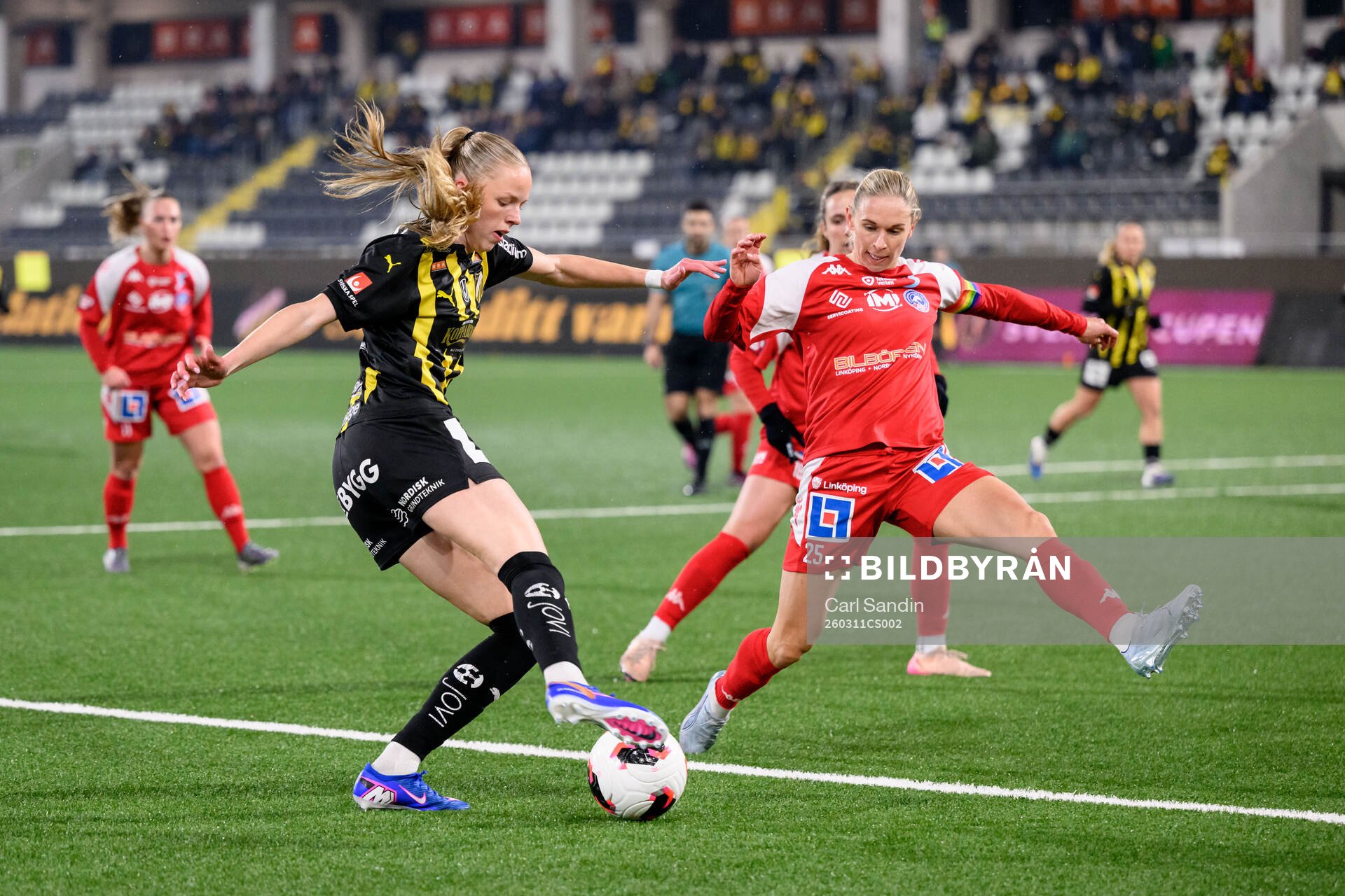 Häckens Thelma Pálmadottir och Linköpings Jonna Andersson