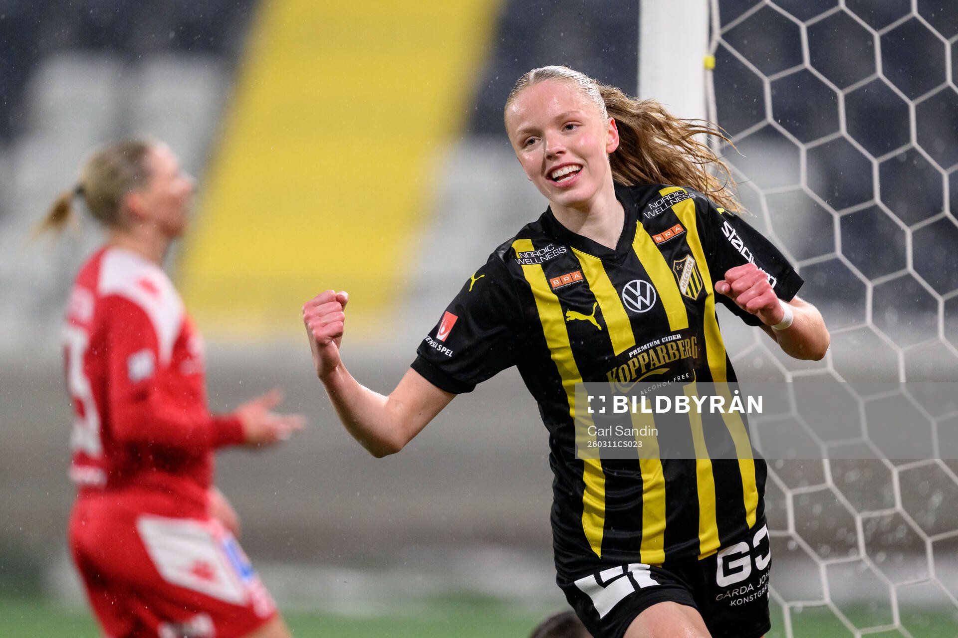 Häckens Thelma Pálmadottir jublar