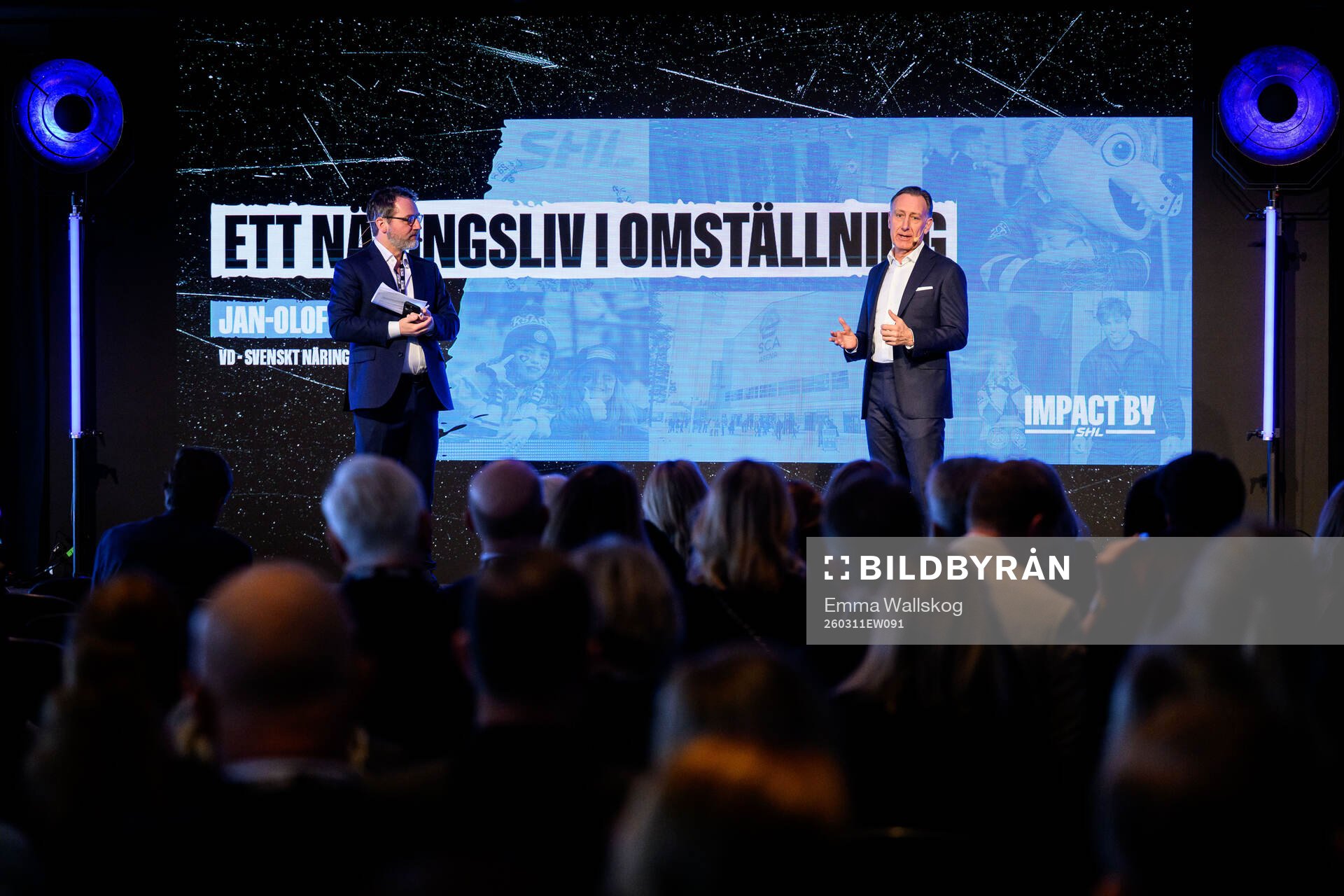 Martin Carlsson-Wall, moderator och Jan-Olof Jacke, VD