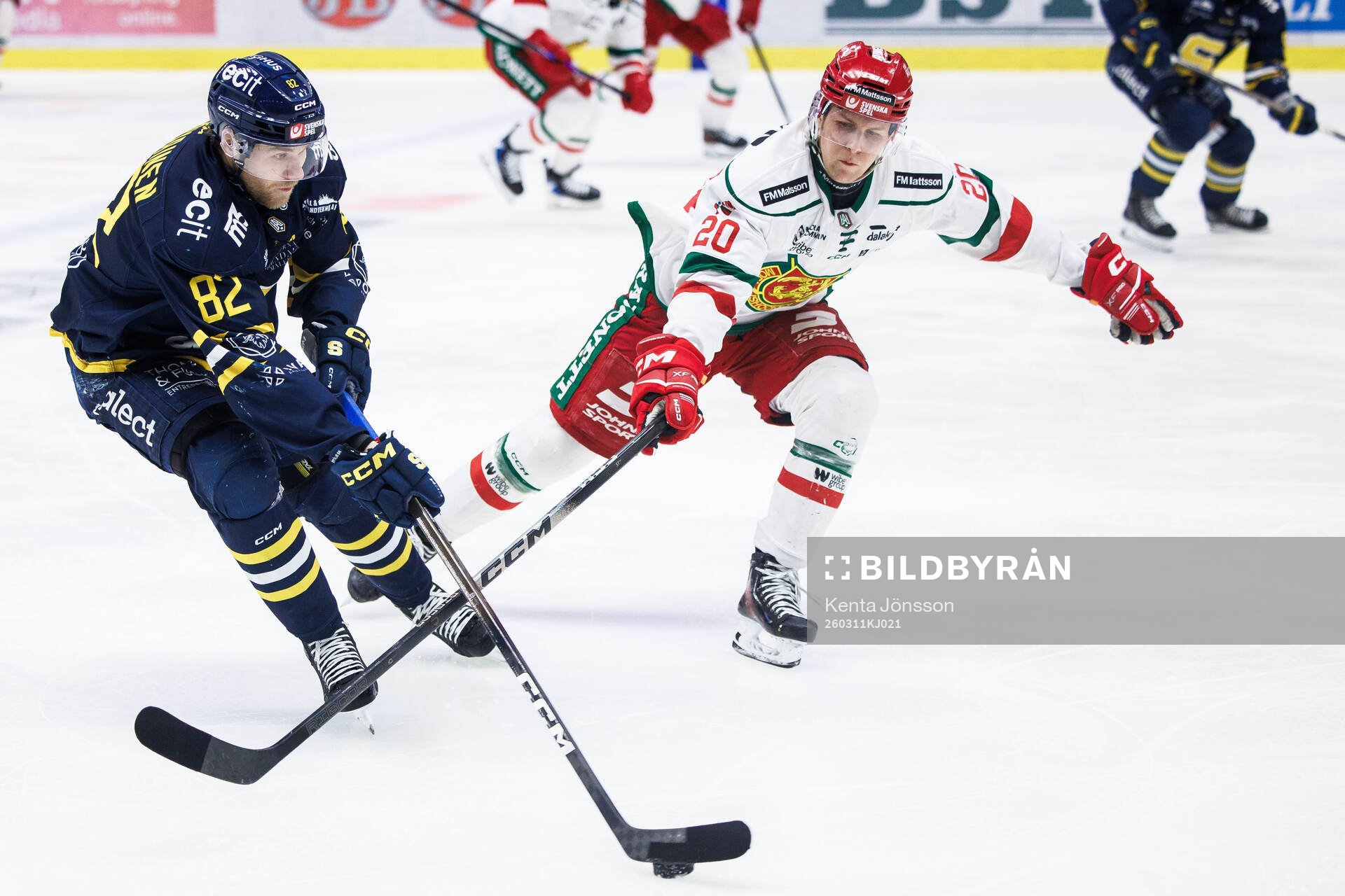 Södertäljes Roope Laavainen och Moras Georg Weigelt