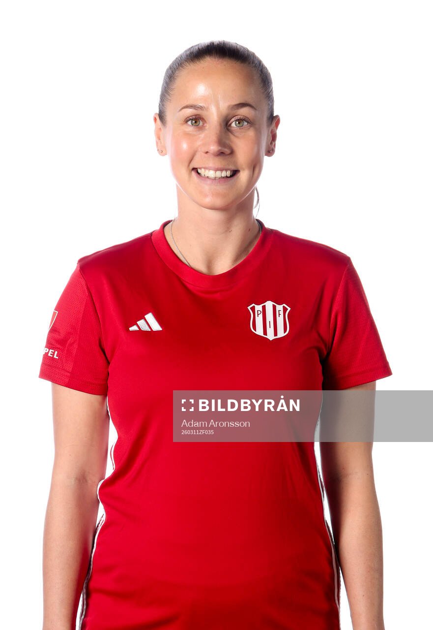 Piteås Olivia Holm
