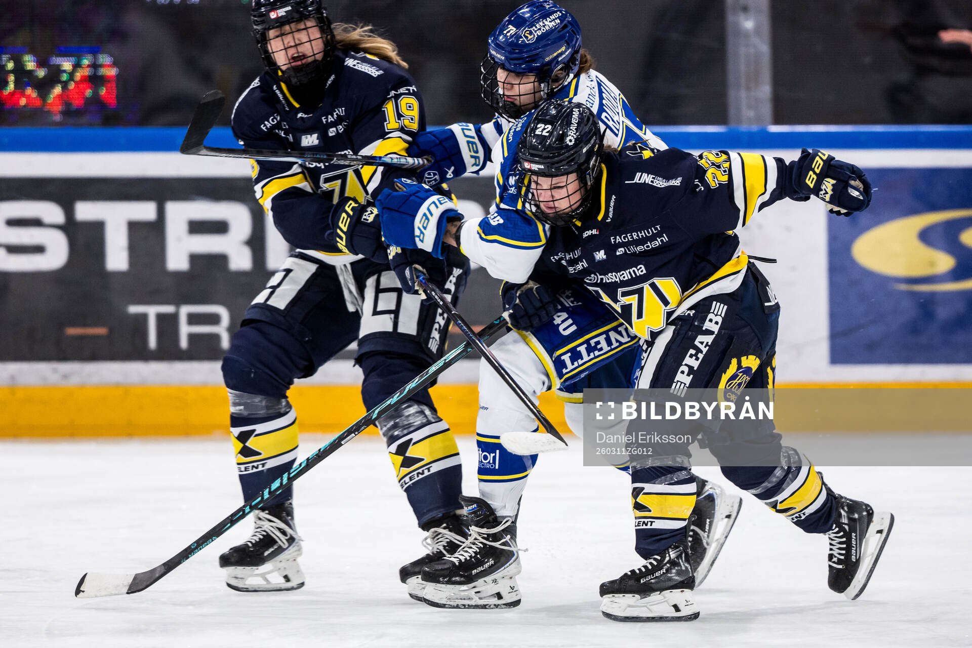 Leksands Tereza Radova och HV71s Kennedy Bobyck