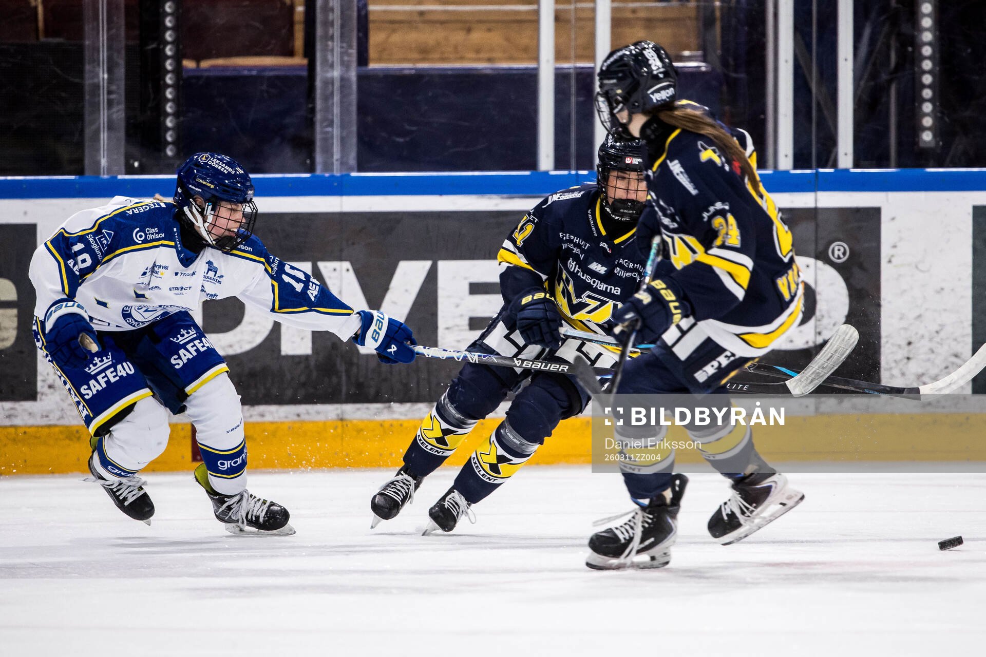 Leksands Ida Melin och HV71s Alva Solberg