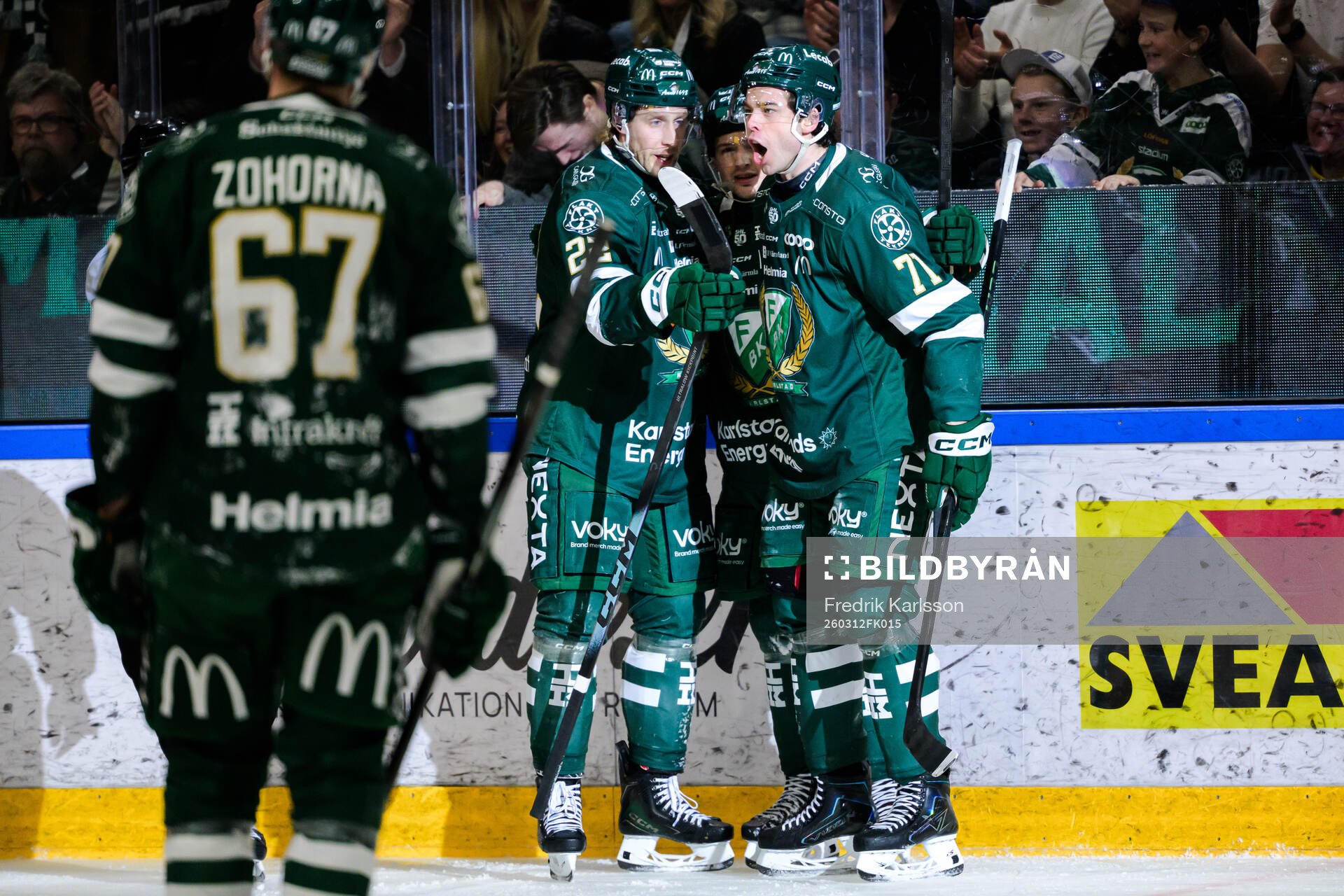 Färjestads Luke Philp jublar