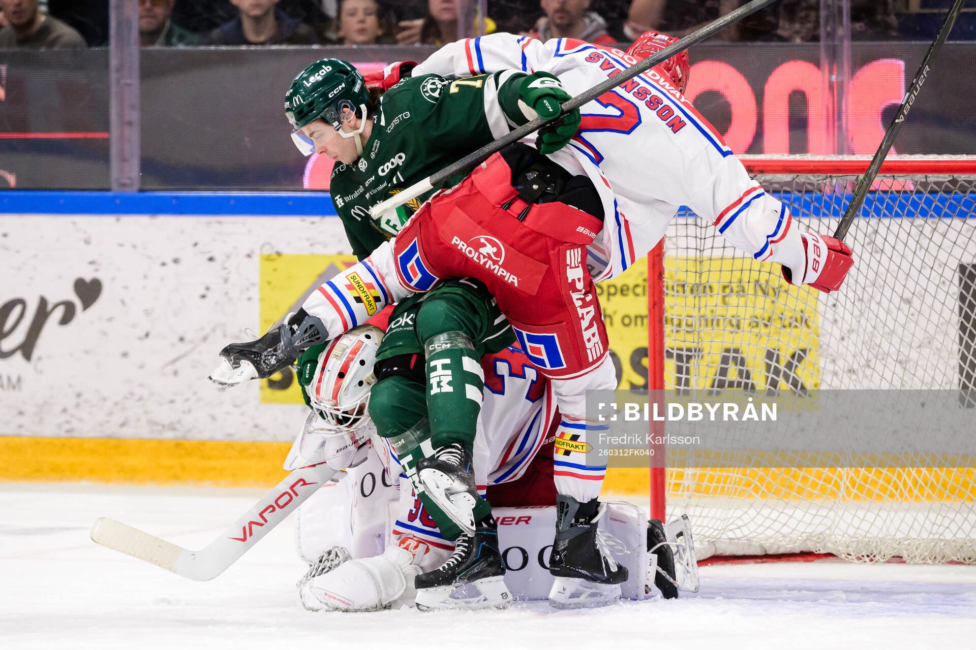 Timrås målvakt Jacob Johansson och Per Svensson och