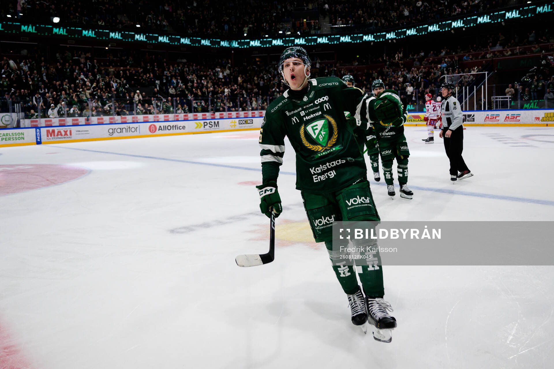 Färjestads Jack Berglund jublar