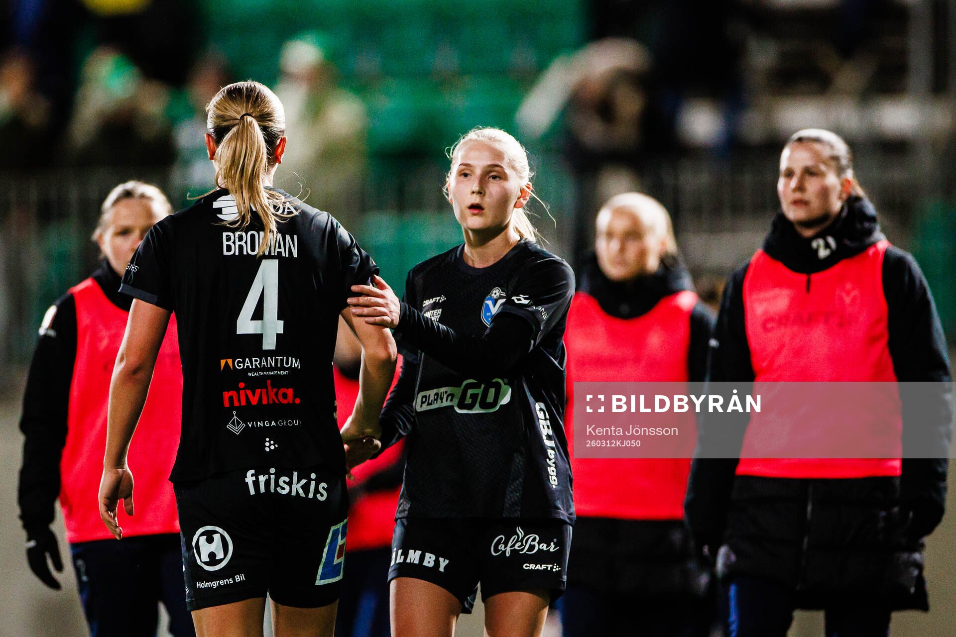 Växjö DFFs Helmi Raijas och Alice Broman