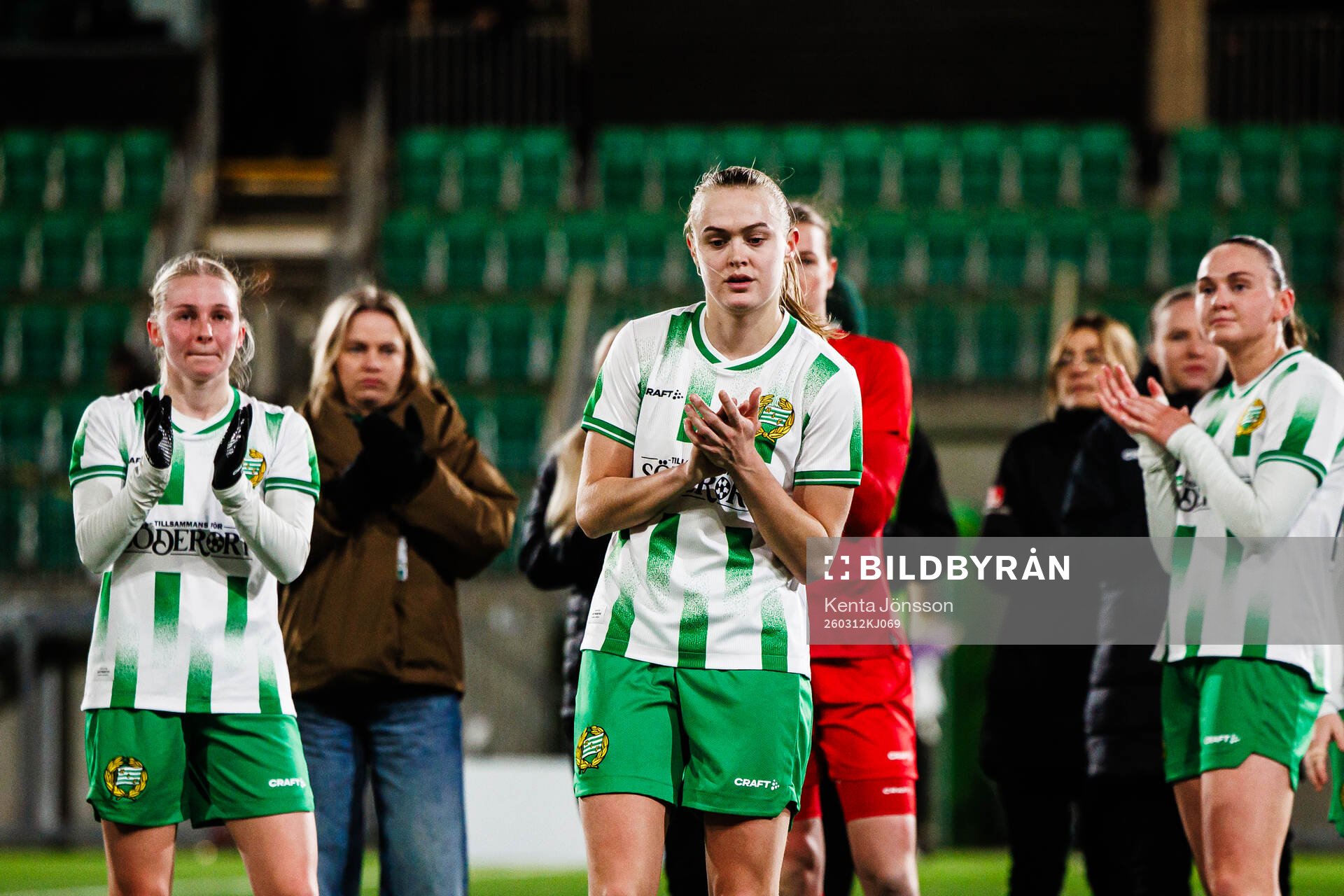 Hammarbys Emilie Joramo och Elin Sørum deppar