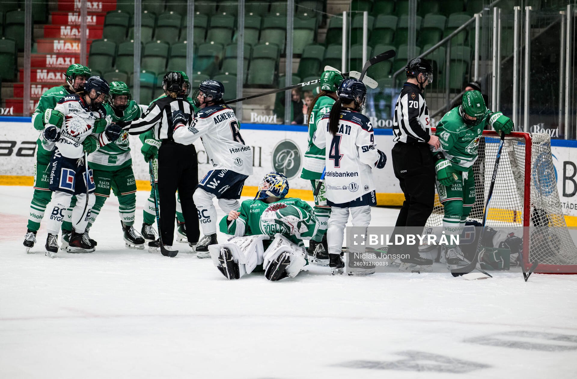 Bråk mellan Linköping och Rögles spelarna