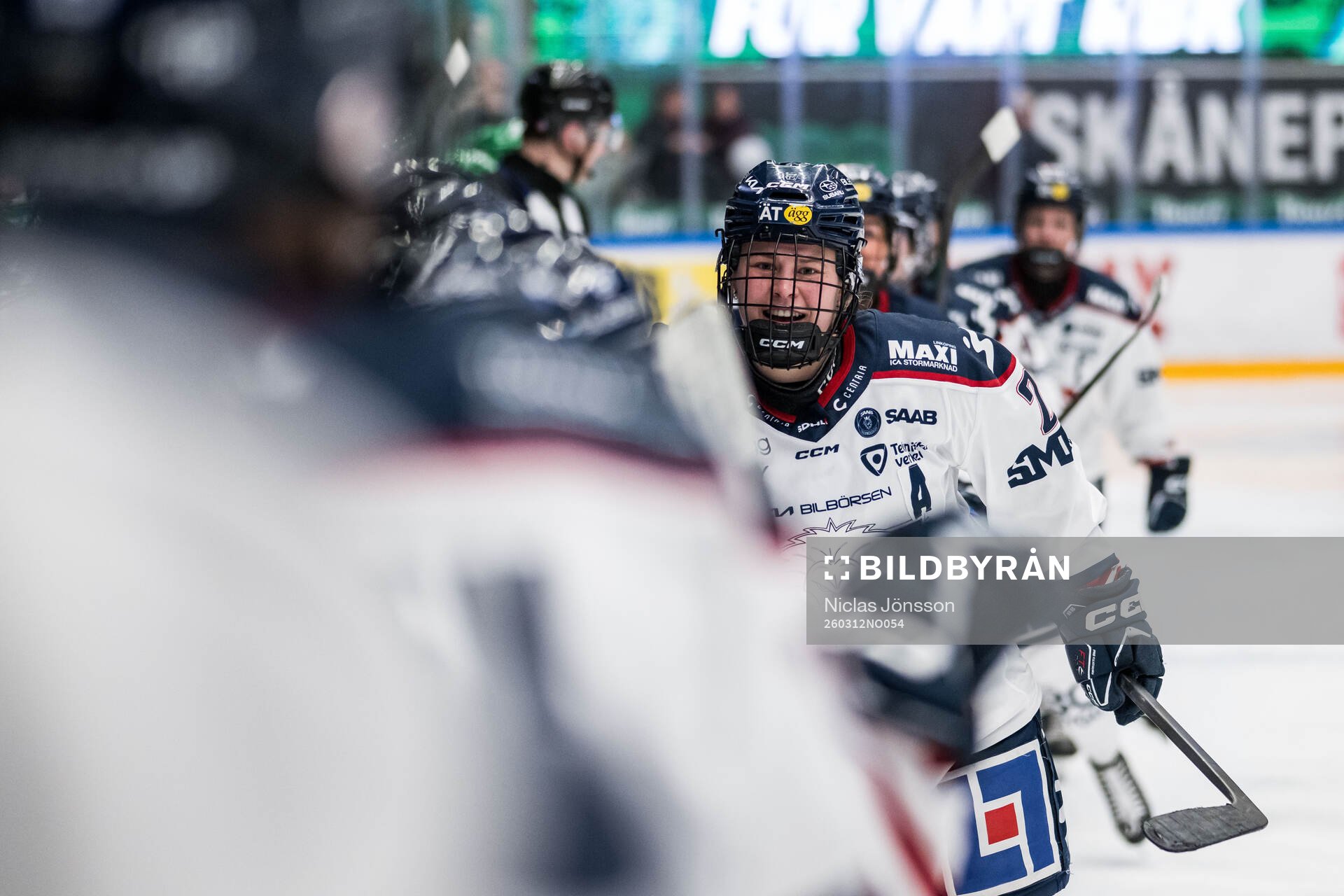 Linköpings Naomi Rogge jublar