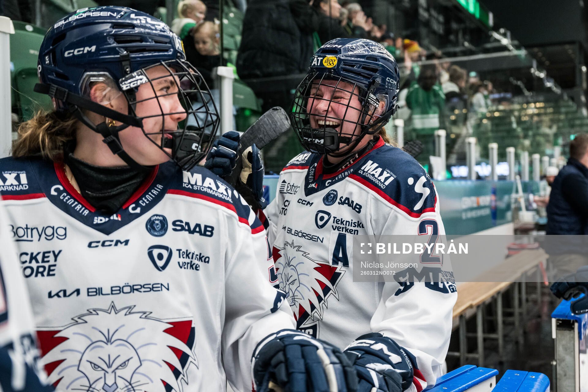 Linköpings Naomi Rogge jublar