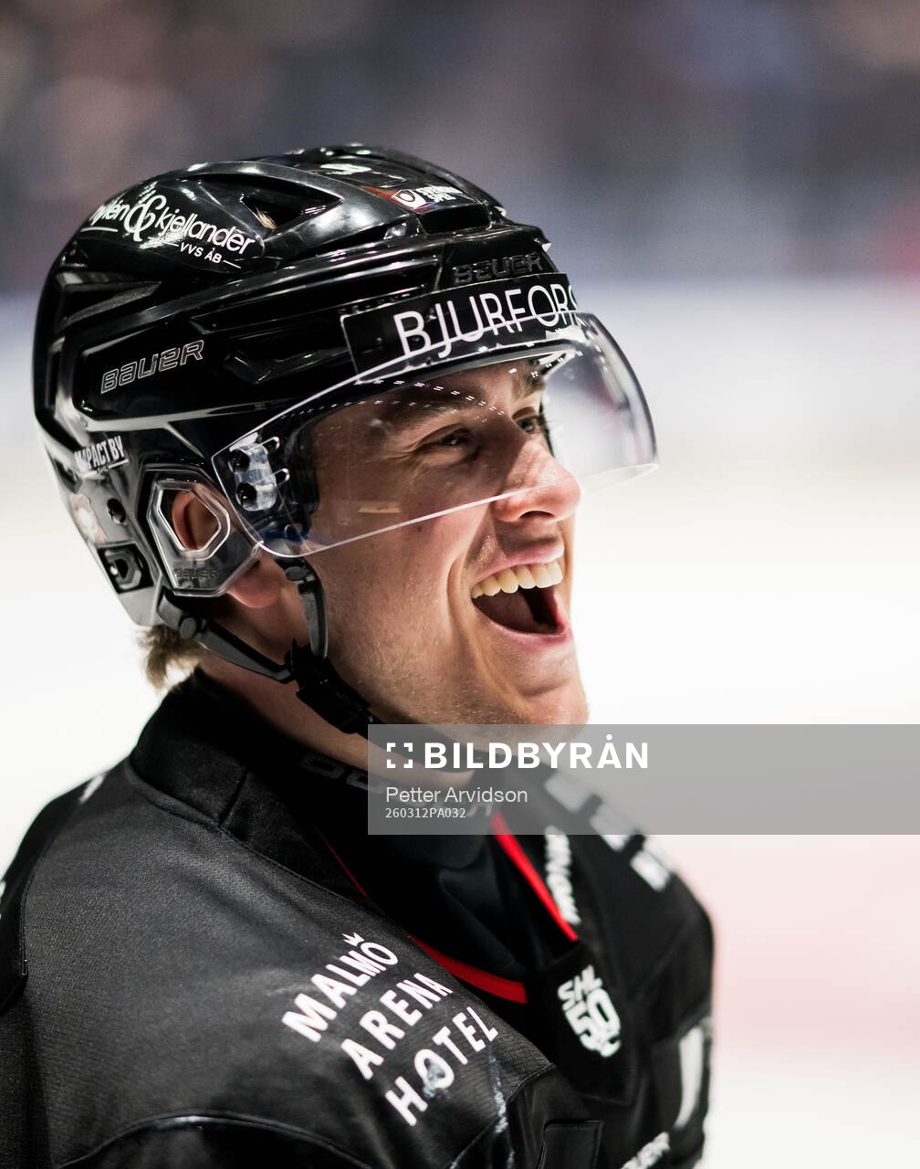 Malmö Redhawks Eemil Viro jublar