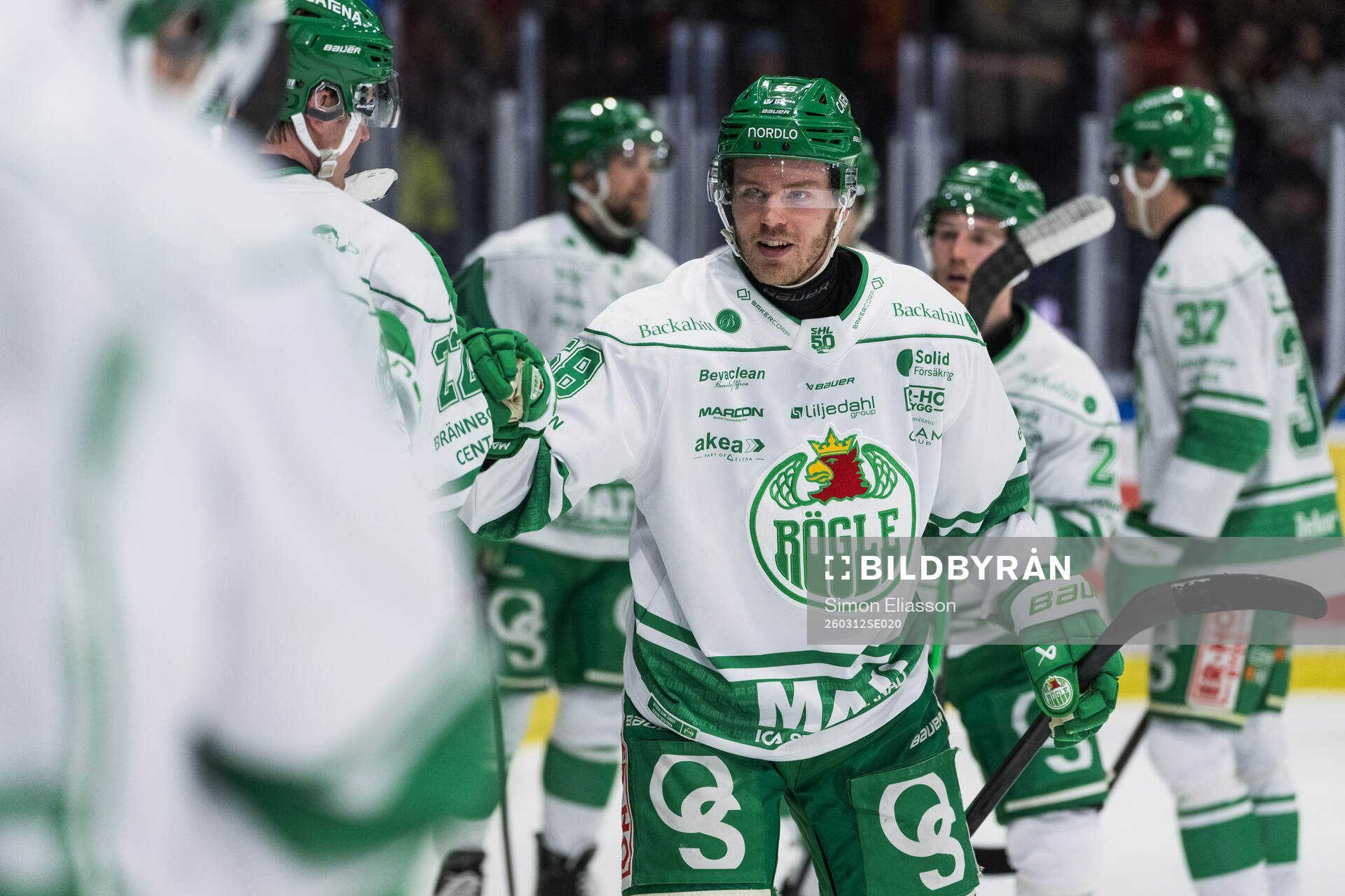 Rögles Filip Johansson jublar