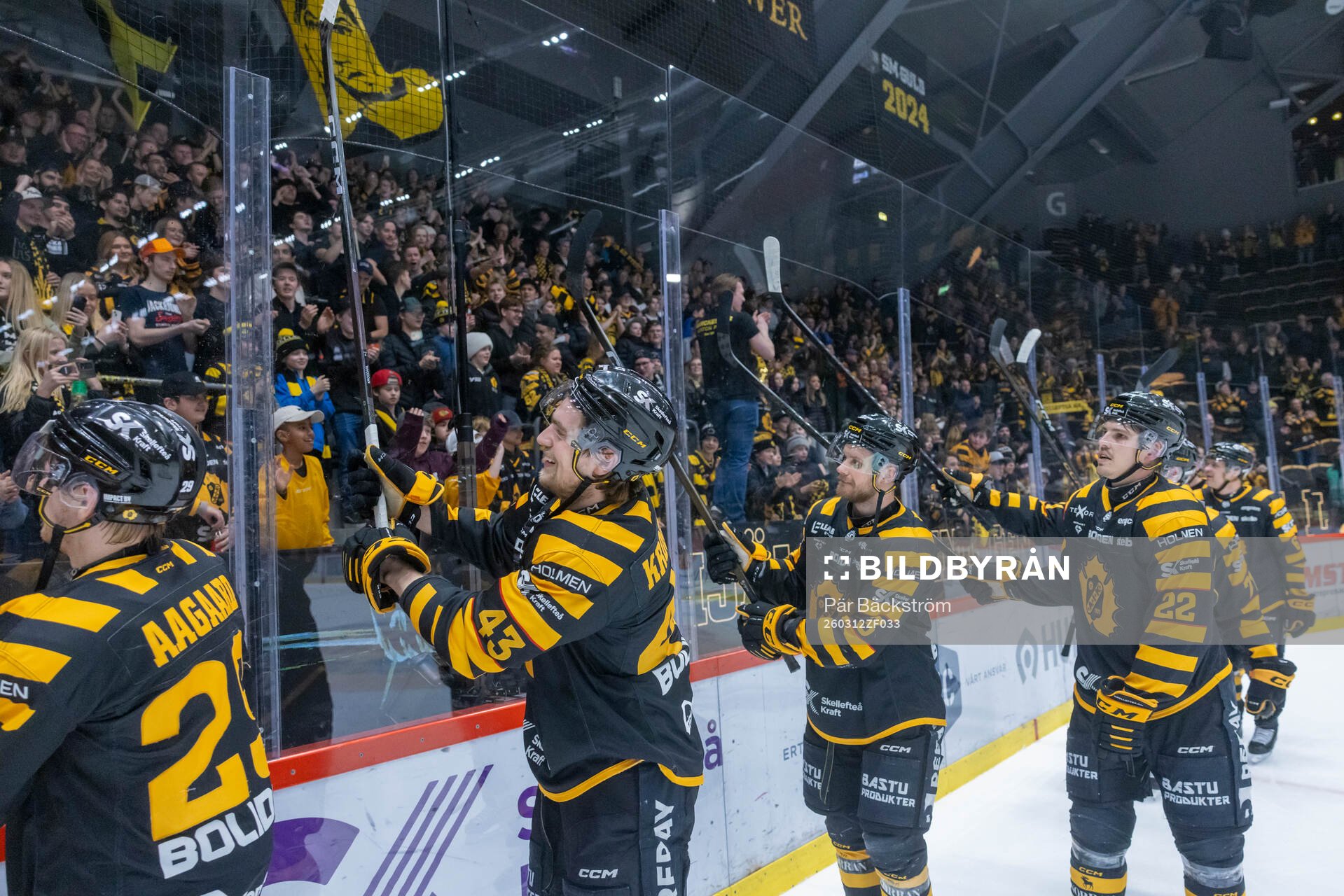 Skellefteå jublar över seriesegern med fansen