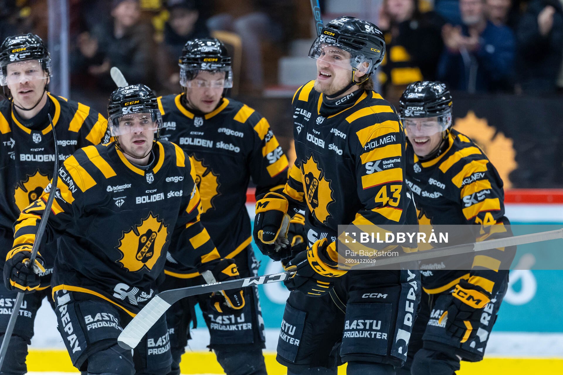 Skellefteås Max Krogdahl jublar