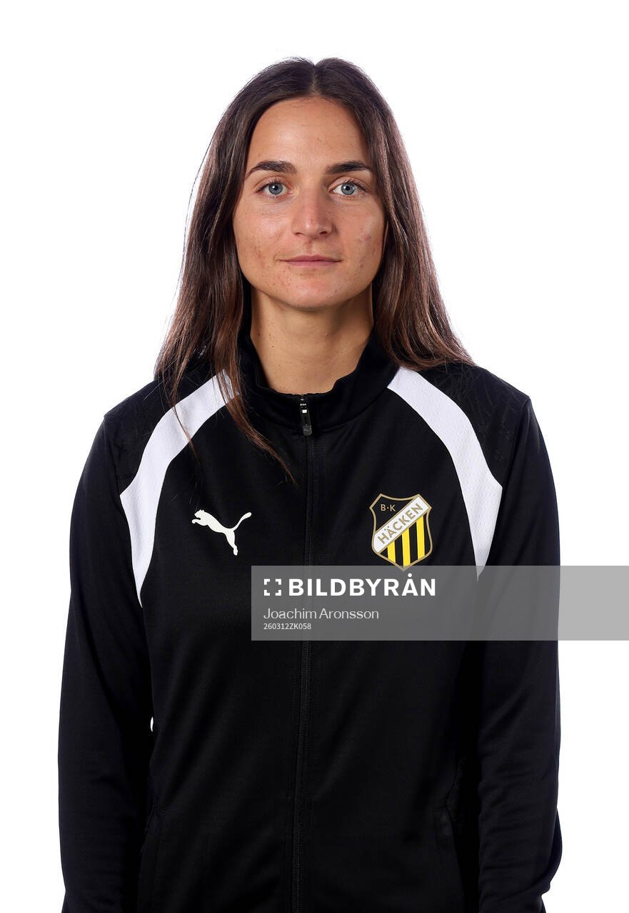 Häckens tränare Elena Sadiku
