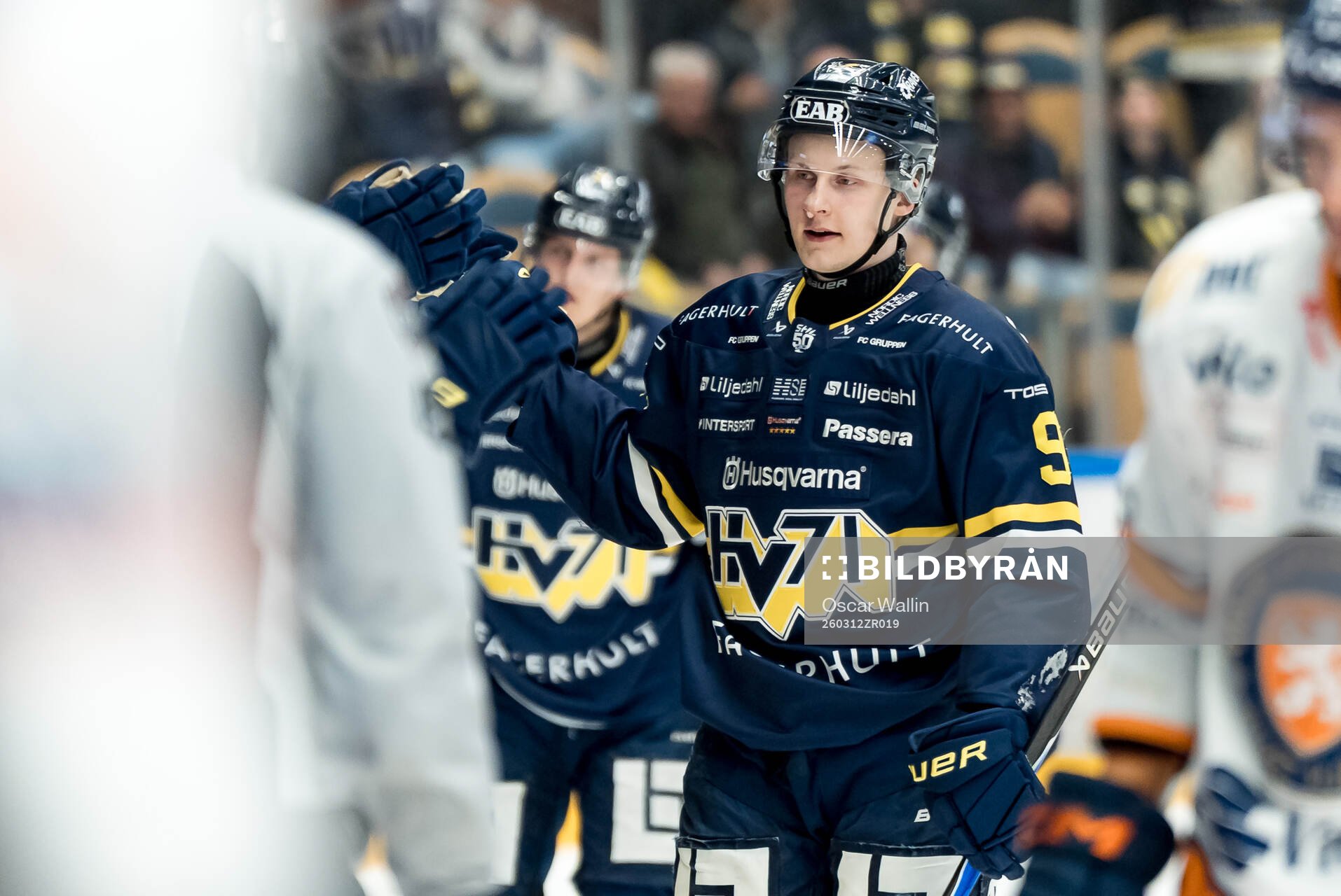 HV71s Hugo Pettersson jublar