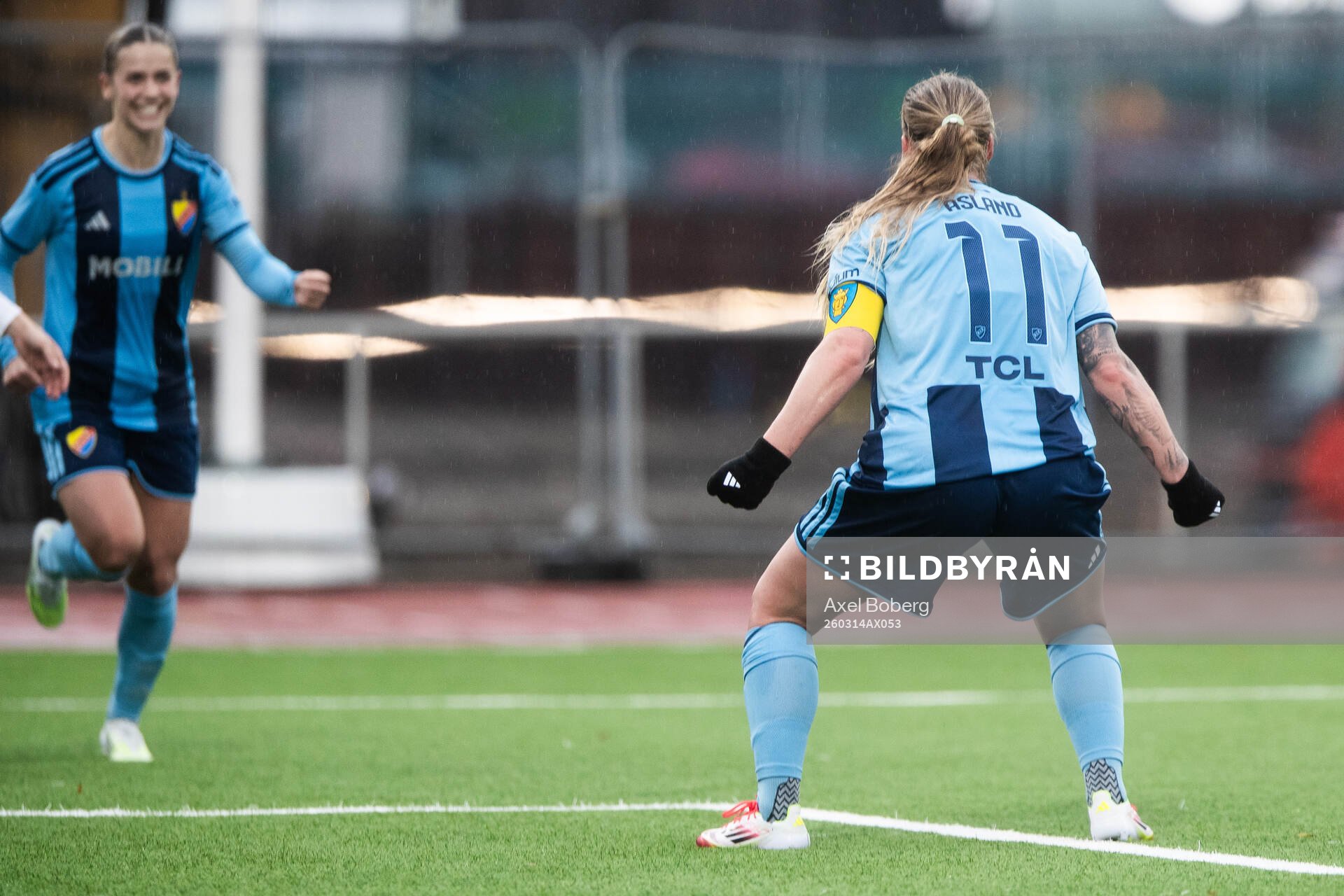 Djurgårdens Therese Åsland jublar