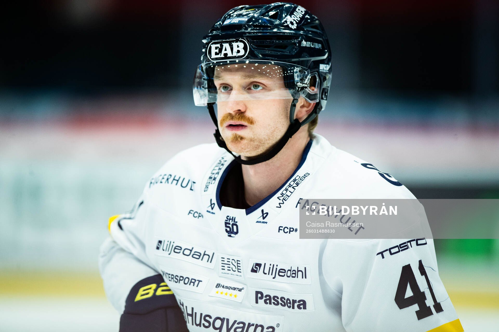 HV71s Riley Woods
