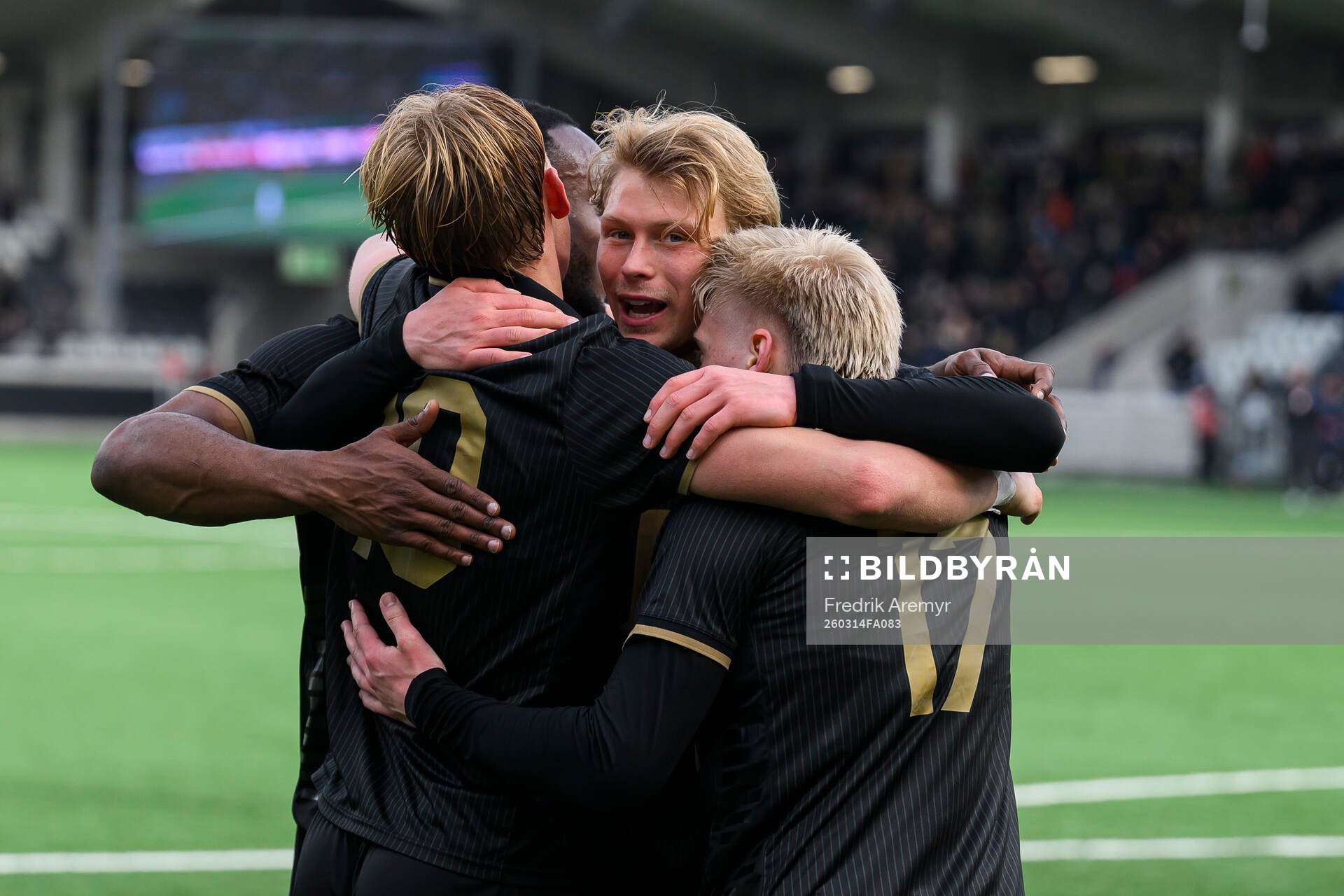 GAISs Rasmus Niklasson Petrovic jublar