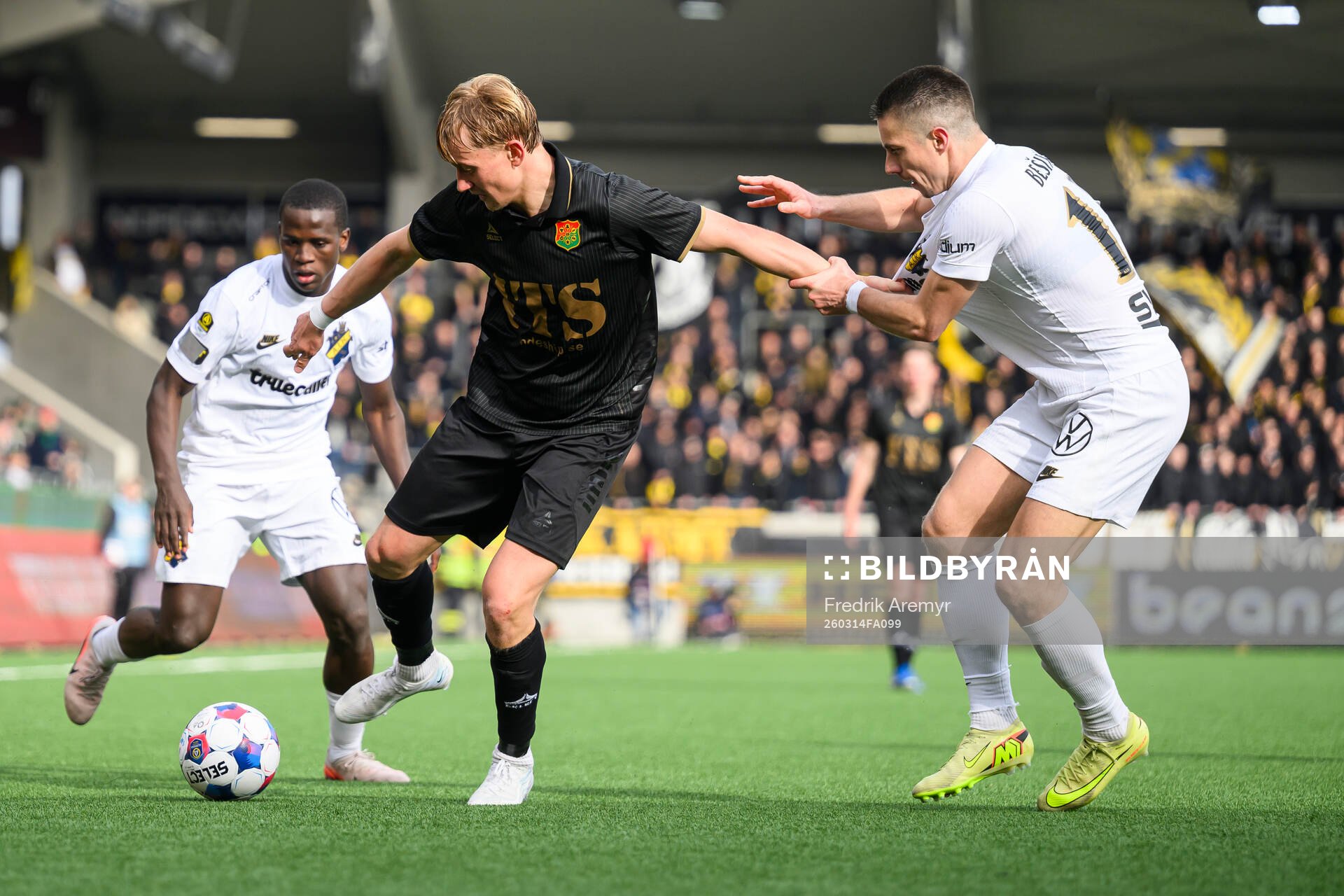 GAISs Henry Sletsjøe och AIKs Dino Besirovic