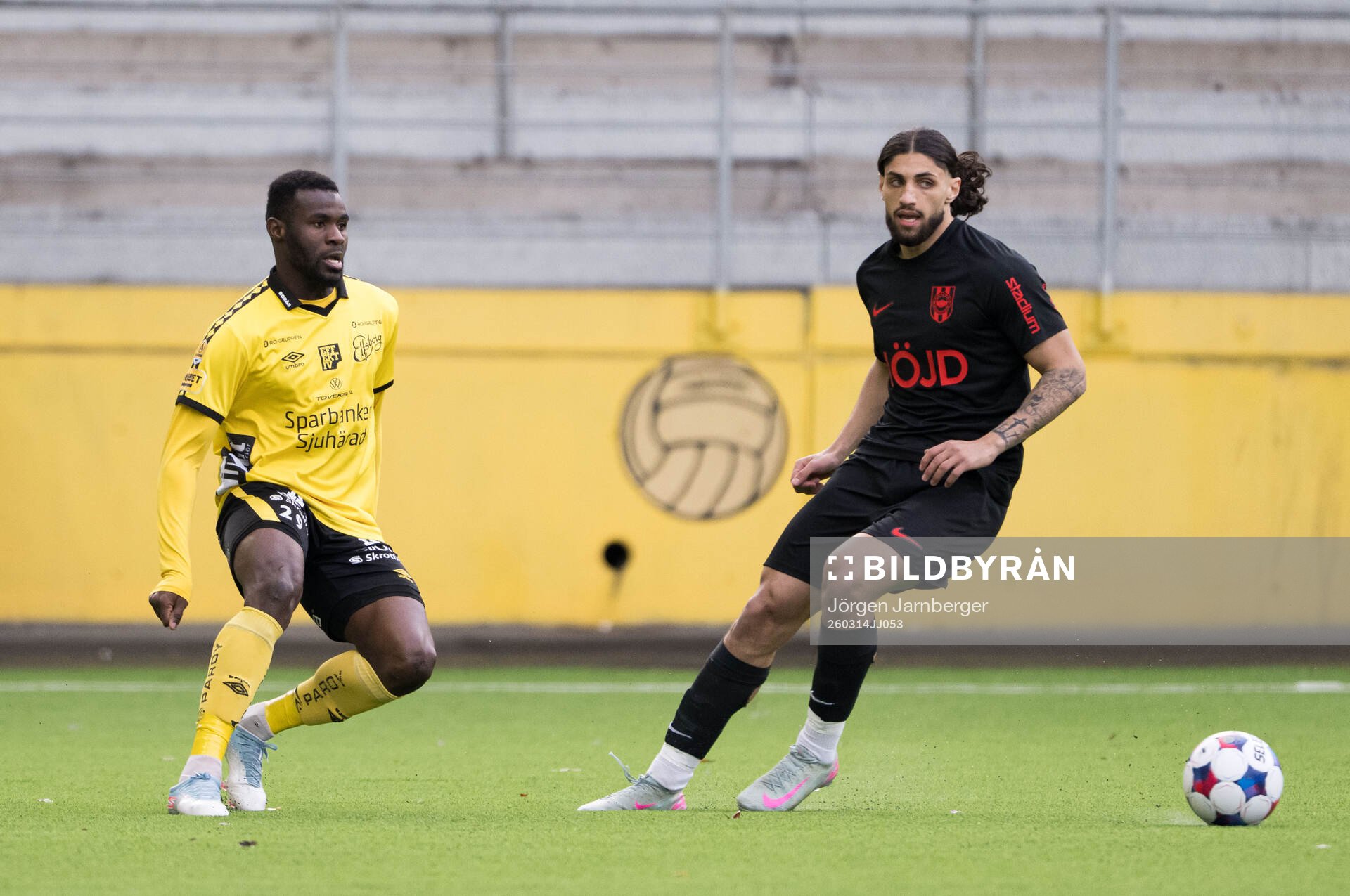 Elfsborgs Buhari Ibrahim och Brommapojkarnas David Isso