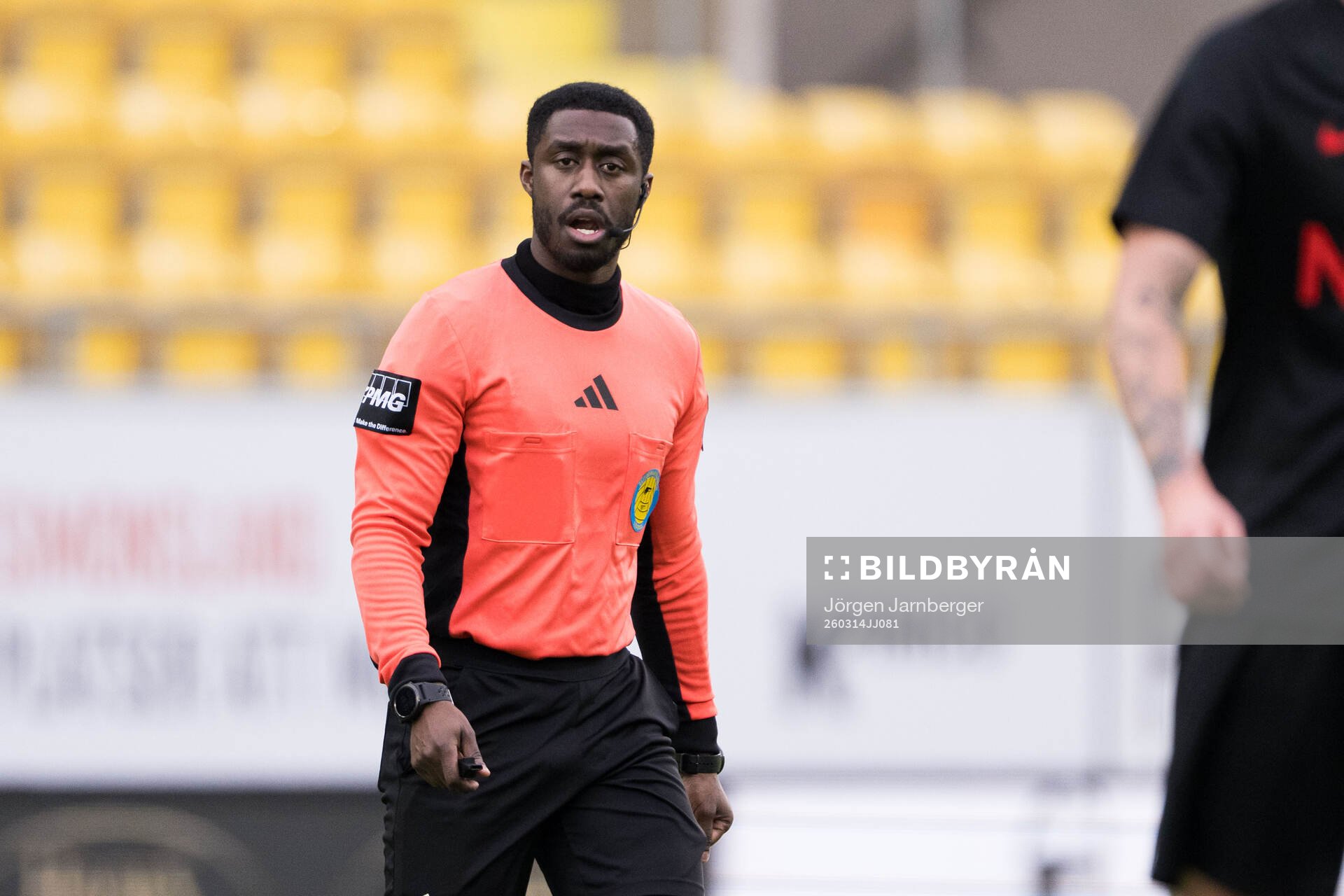 Domare Fredrik Oppong