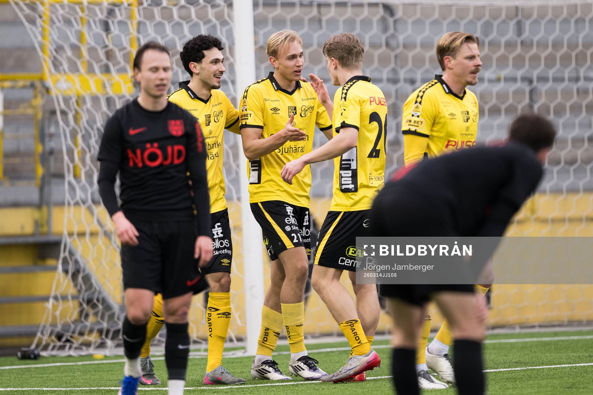 Elfsborgs Leo Östman jublar