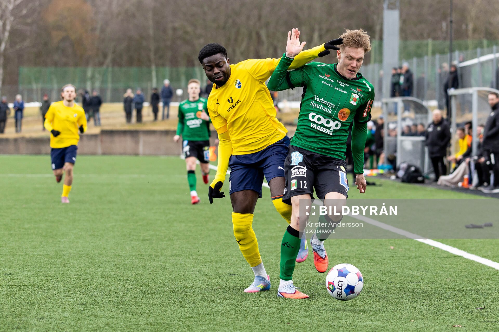 Ljungskiles Gideon Mensah och Varbergs Oliver Brynéus