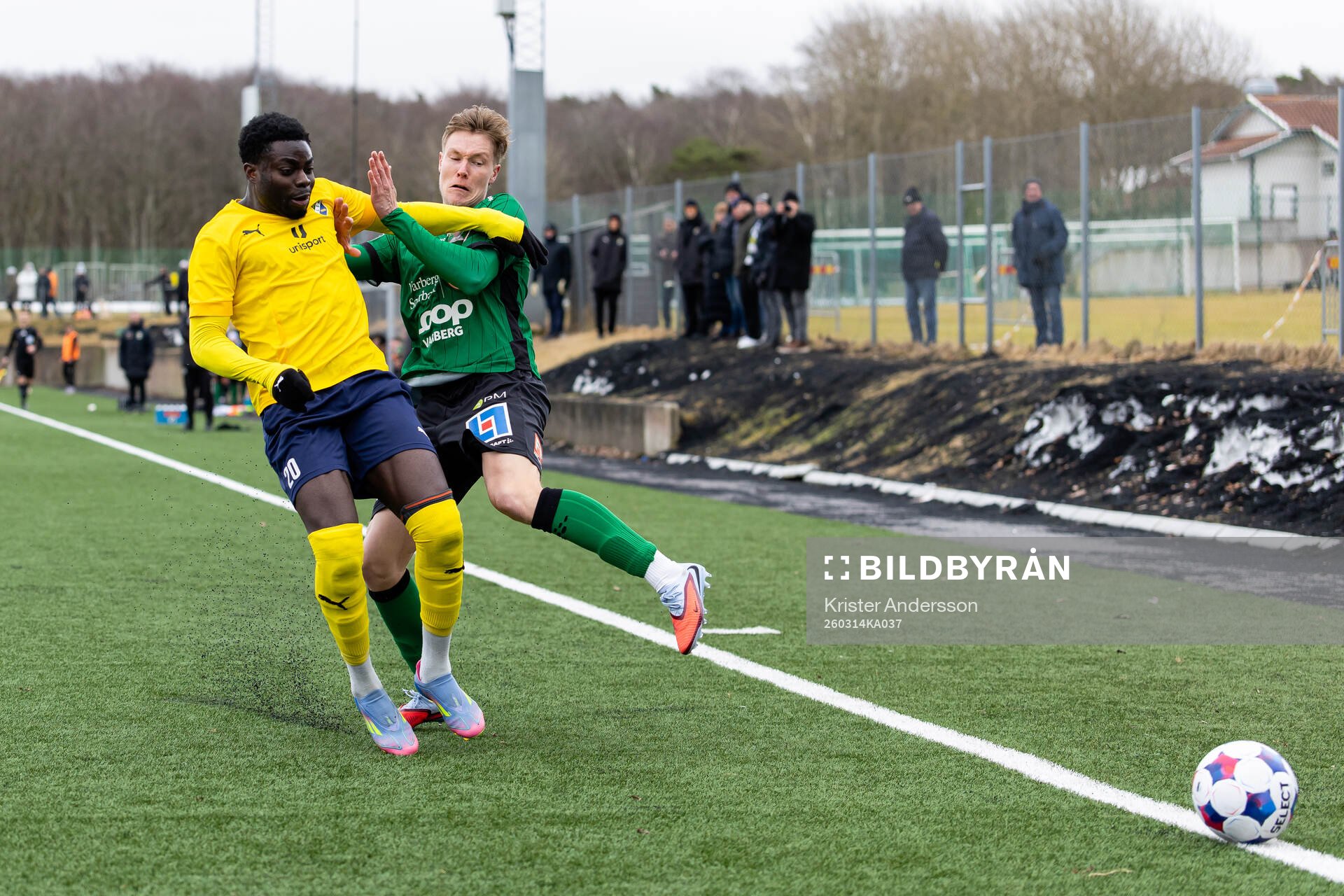 Ljungskiles Gideon Mensah och Varbergs Oliver Brynéus