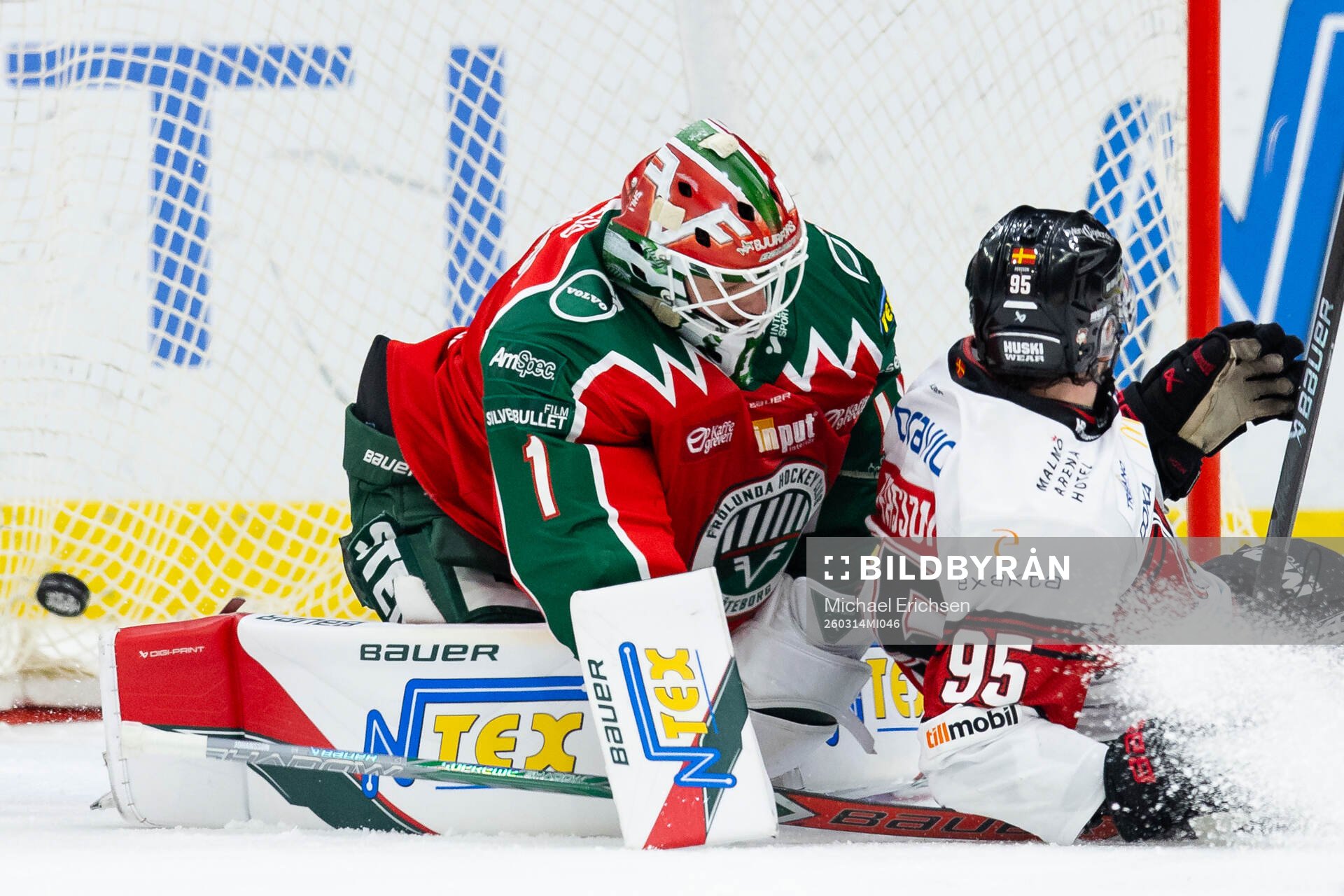 Malmö Redhawks Carl Persson reducerar till 2-1 på