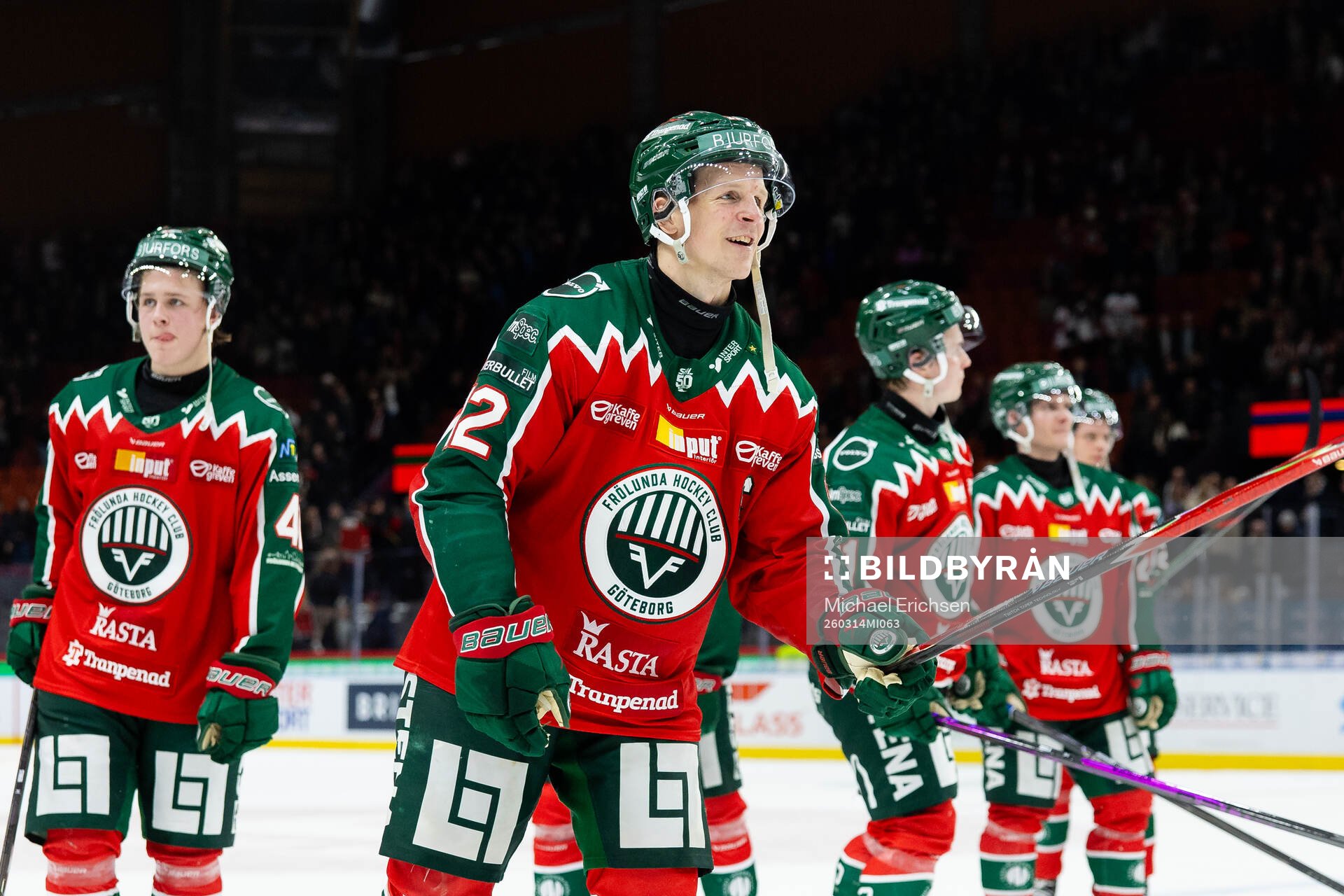 Frölundas Max Friberg tackar publiken