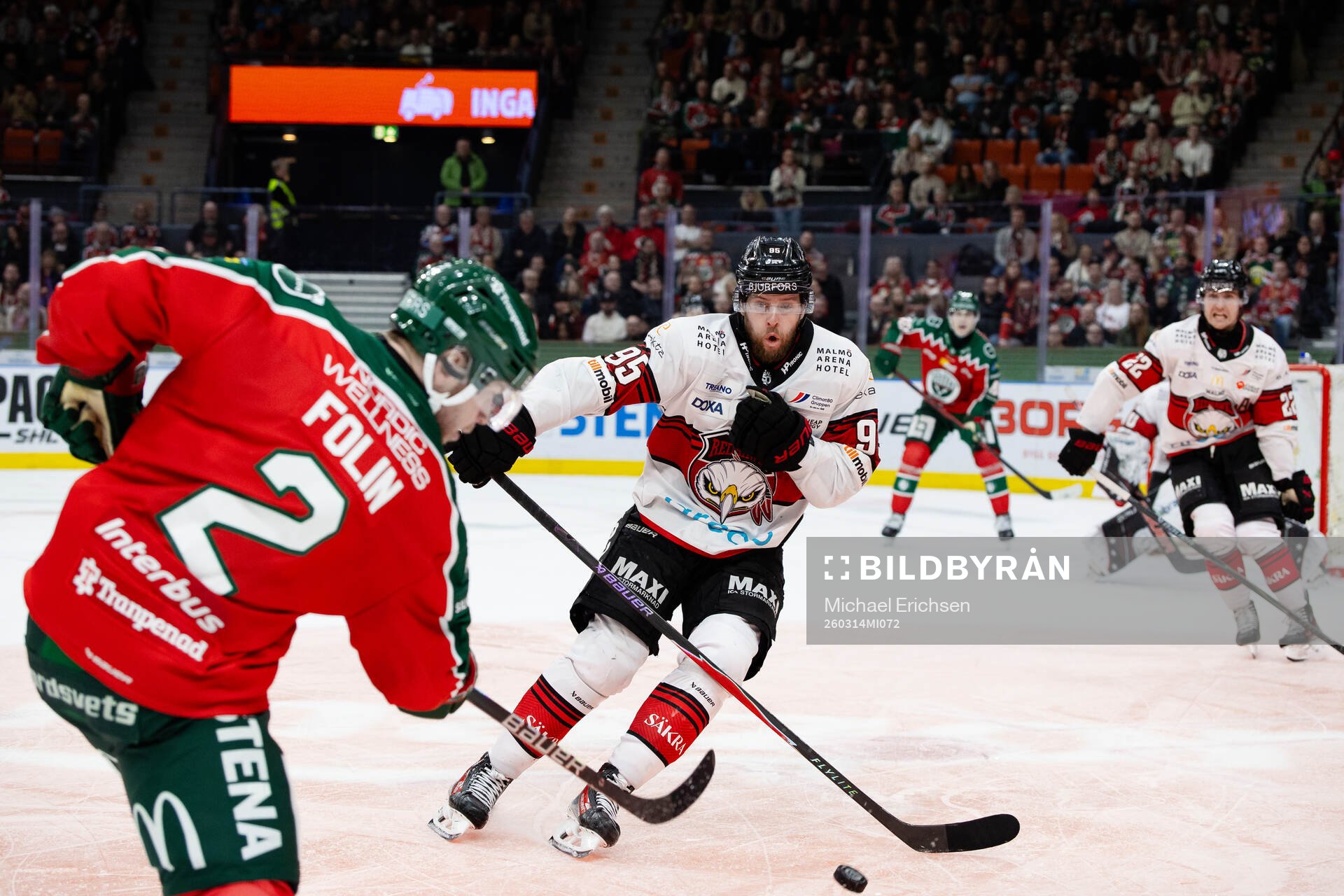 Frölundas Christian Folin och Malmö Redhawks Carl Persson