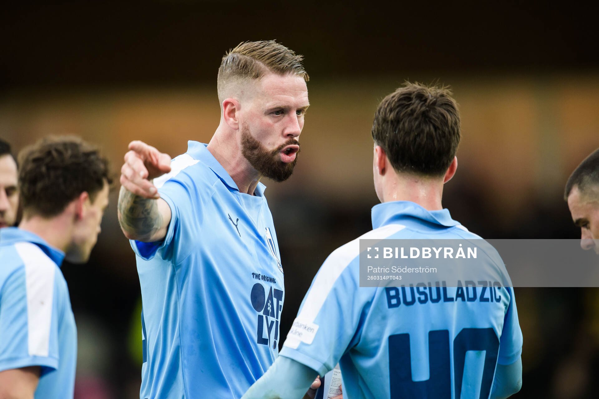 Malmö FFs Pontus Jansson reagerar och Kenan Busuladzic
