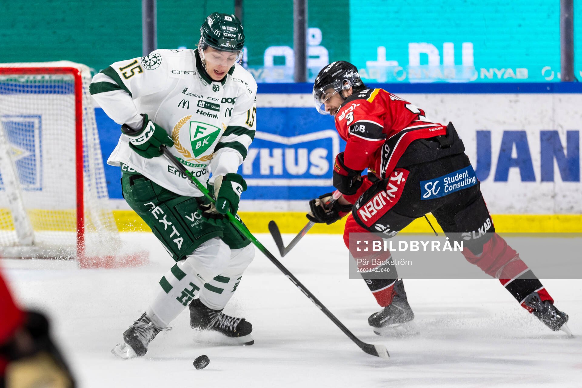 Färjestads Jack Berglund och Luleås Frederic Allard