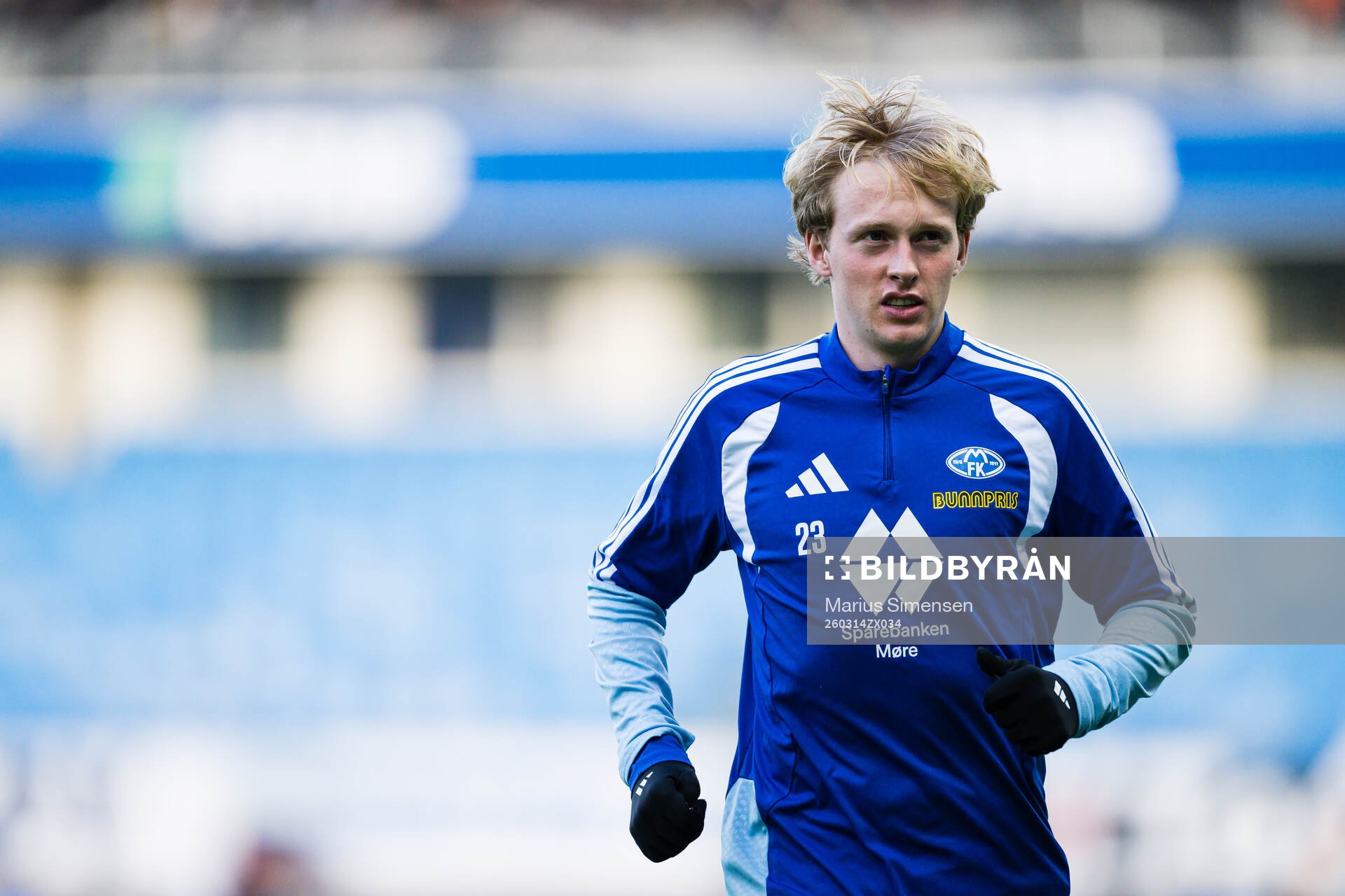 Sondre Granaas of Molde warms up