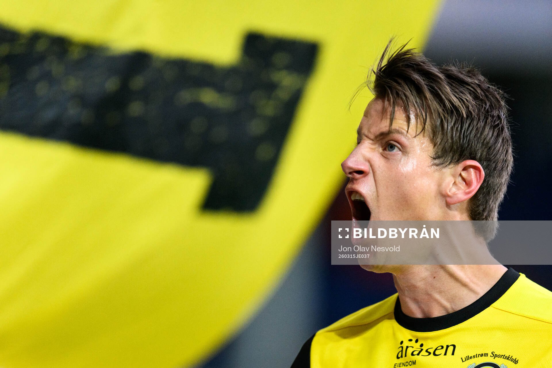 Thomas Lehne Olsen of Lillestrøm celebrates 1-2