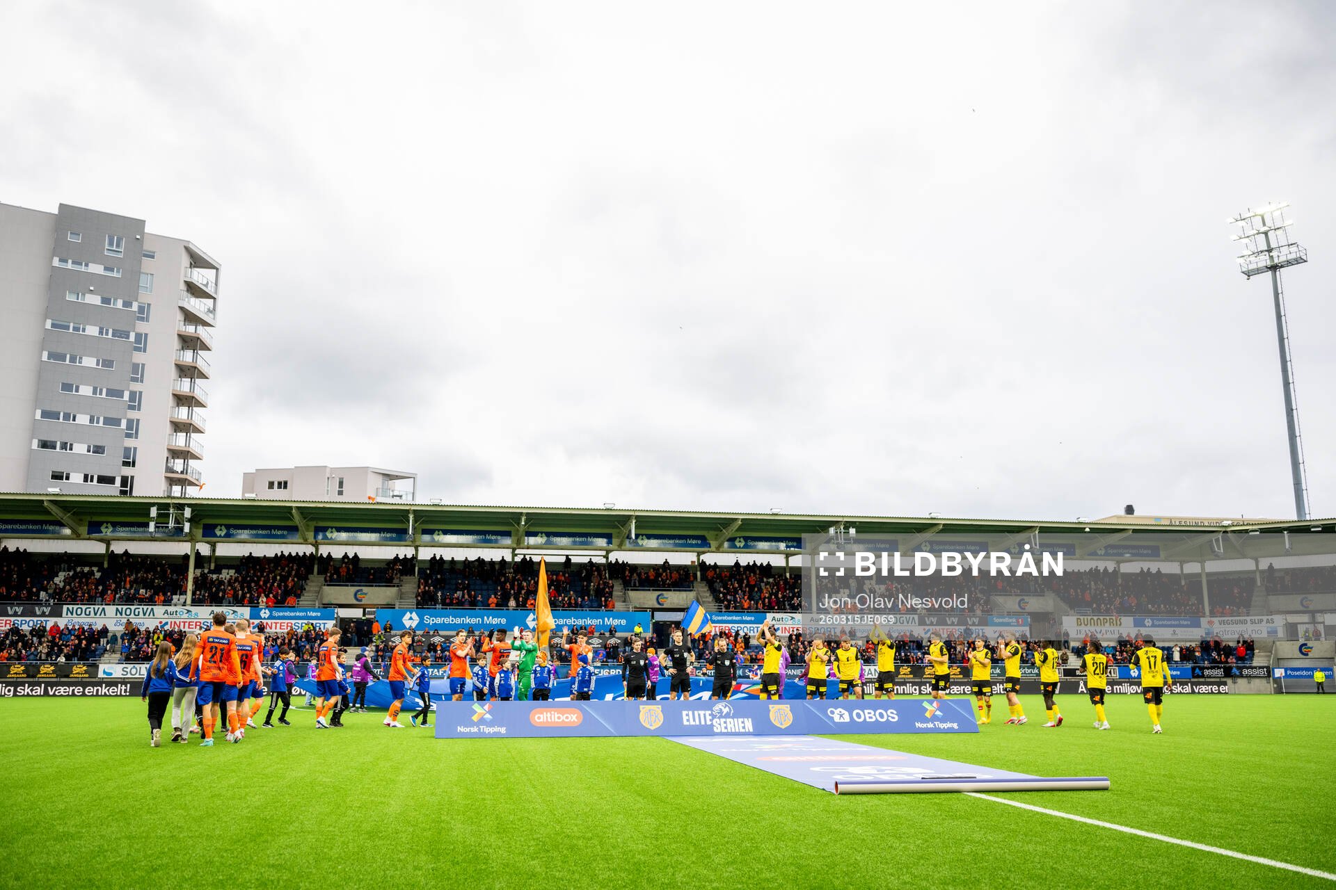 The players of Aalesund and Lillestrøm