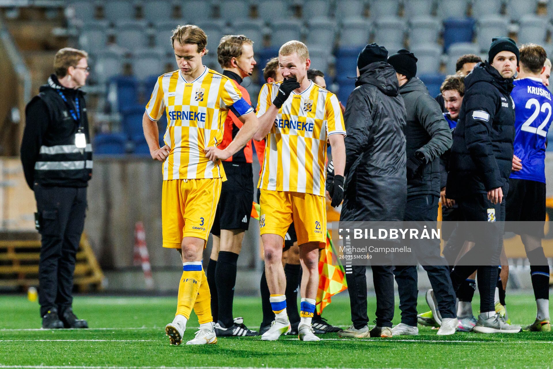 IFK Göteborgs August Erlingmark deppar
