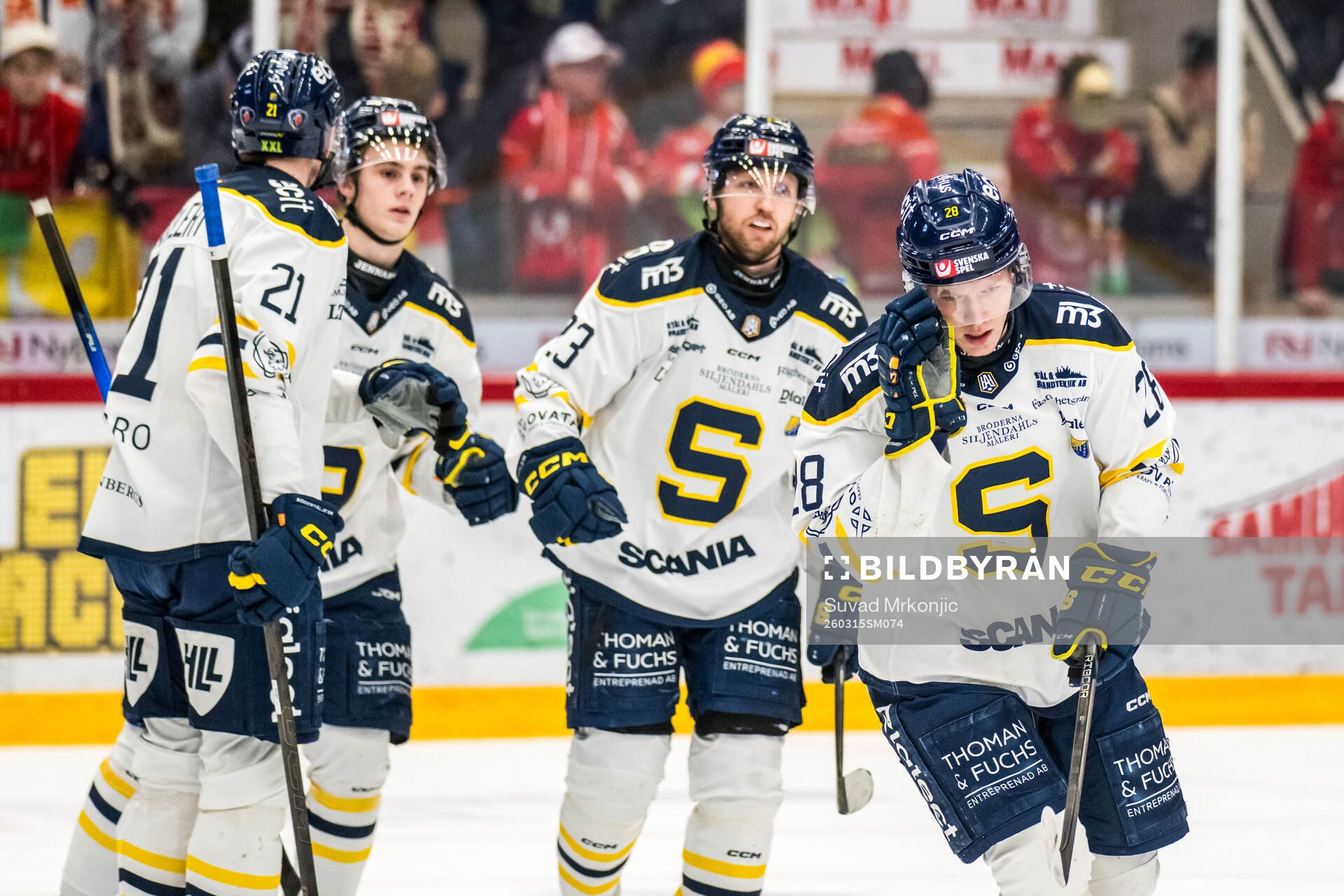 Södertäljes Adam Hesselvall jublar