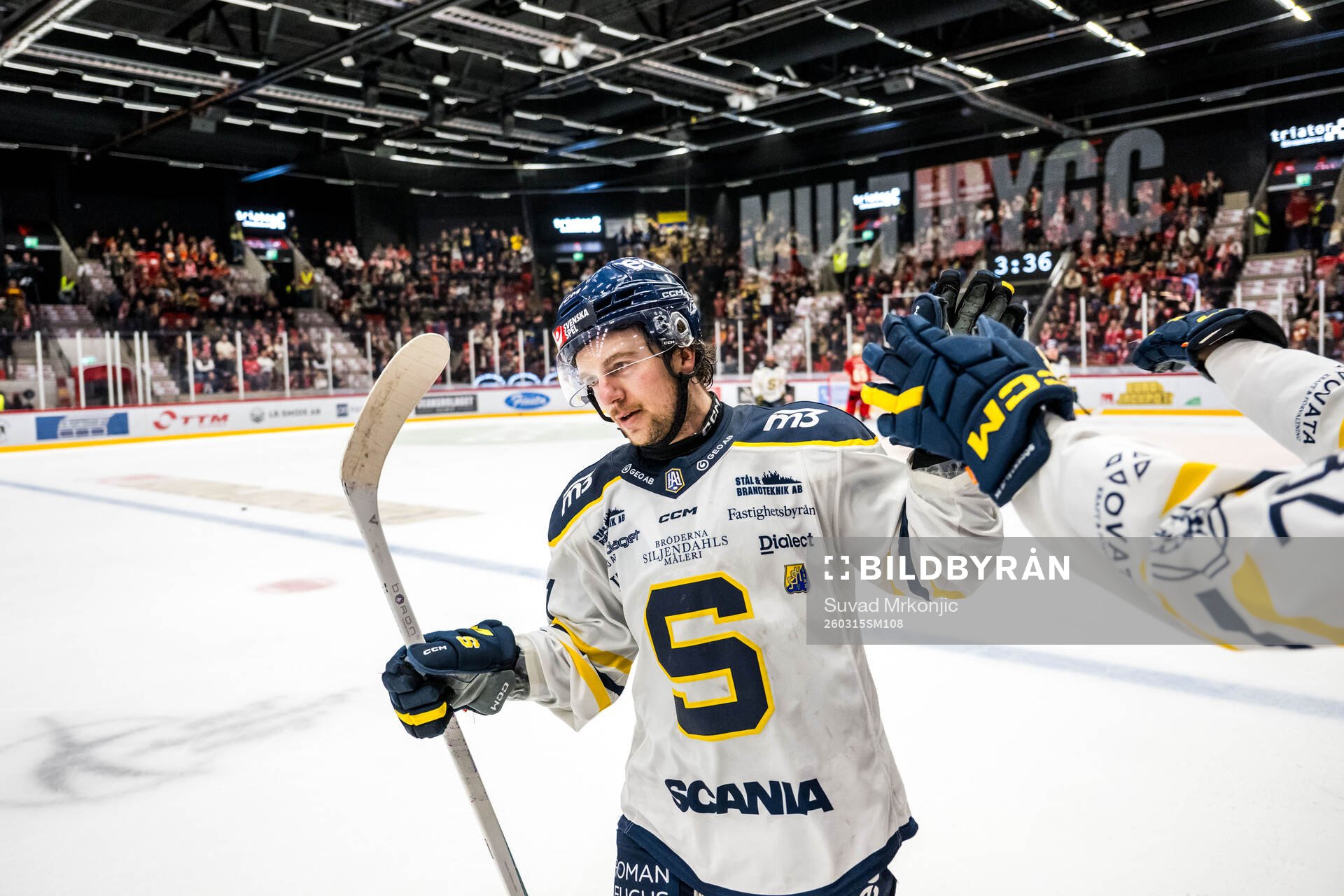 Södertäljes Andrew Vanderbeck jublar