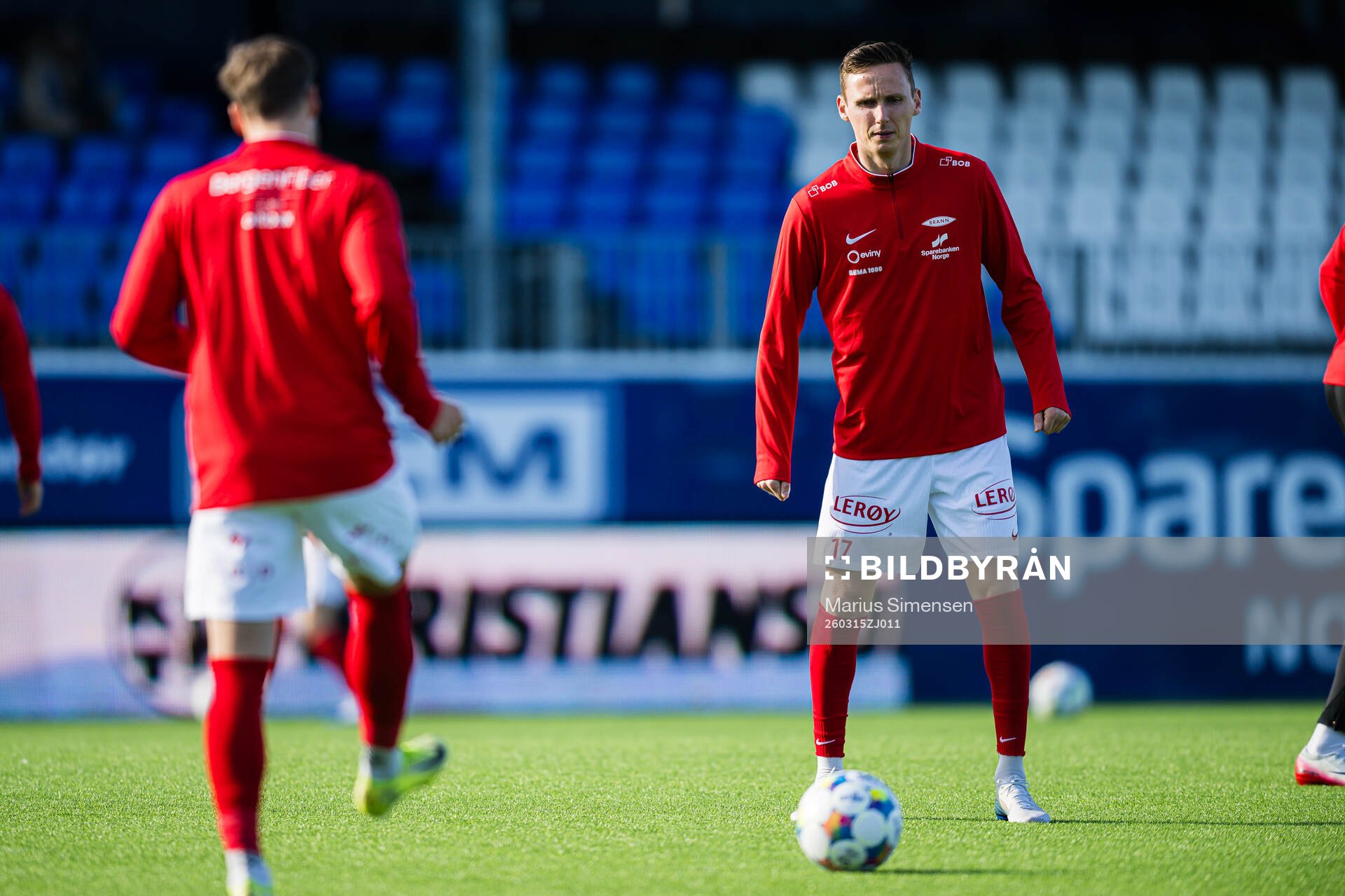 Joachim Soltvedt of Brann warms up
