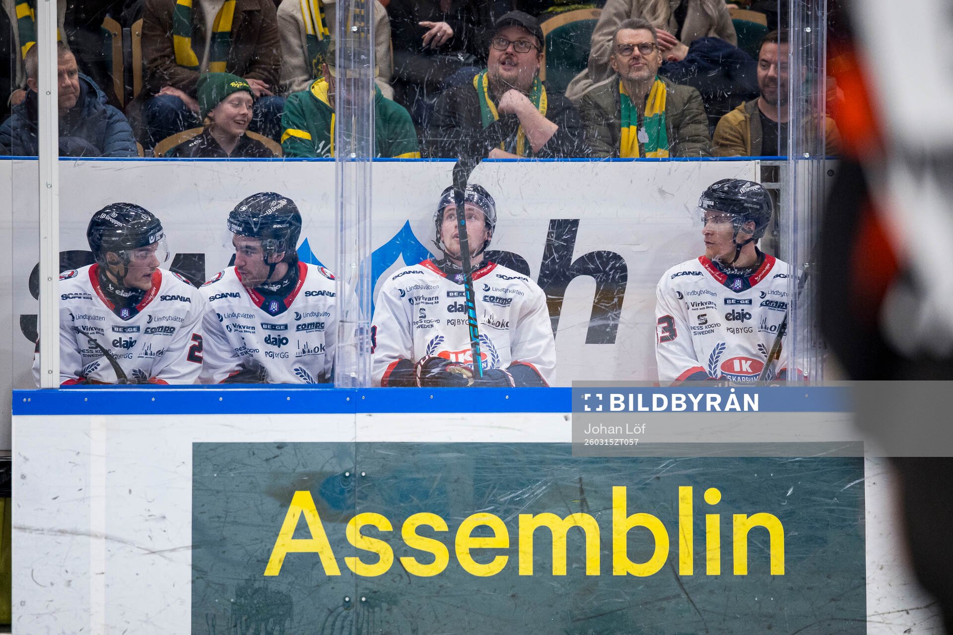 Oskarshamns spelare i utvisningsbås