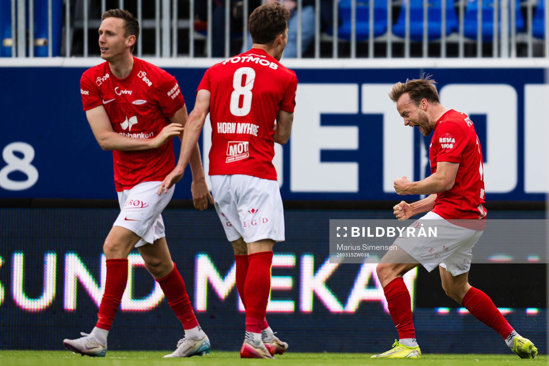 Bård Finne of Brann celebrates