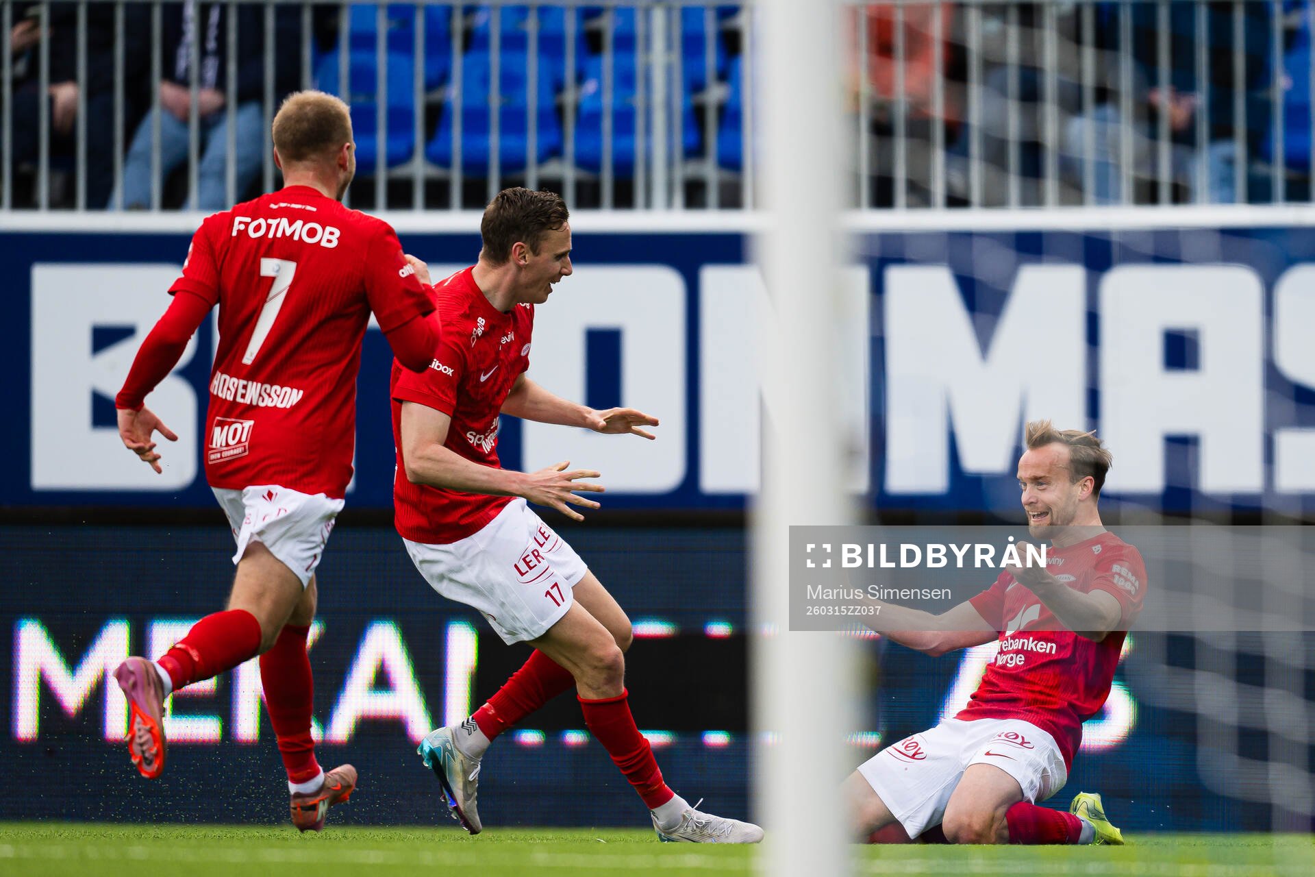 Bård Finne of Brann celebrates
