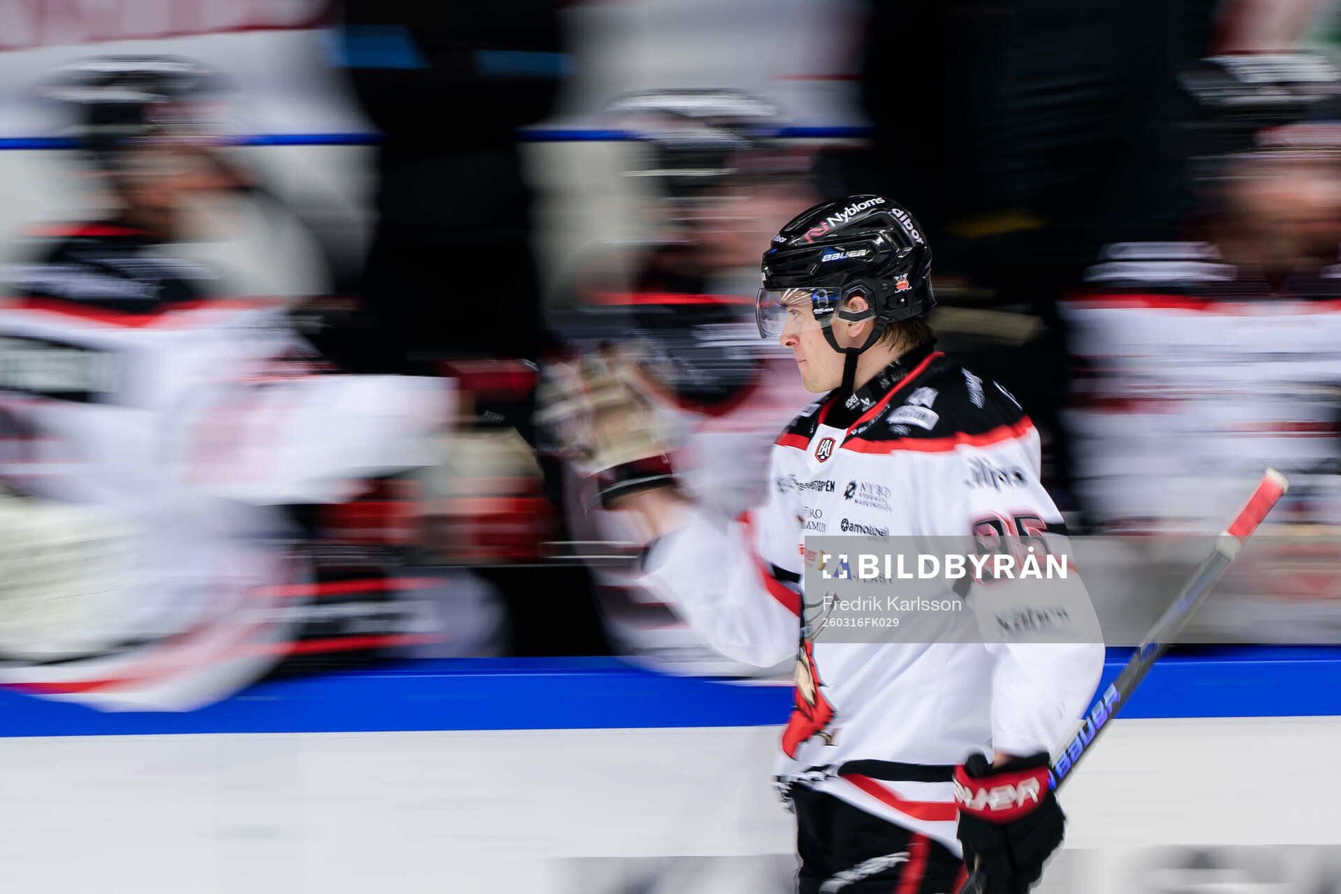 Nybro Vikings Gabriel Säll jublar