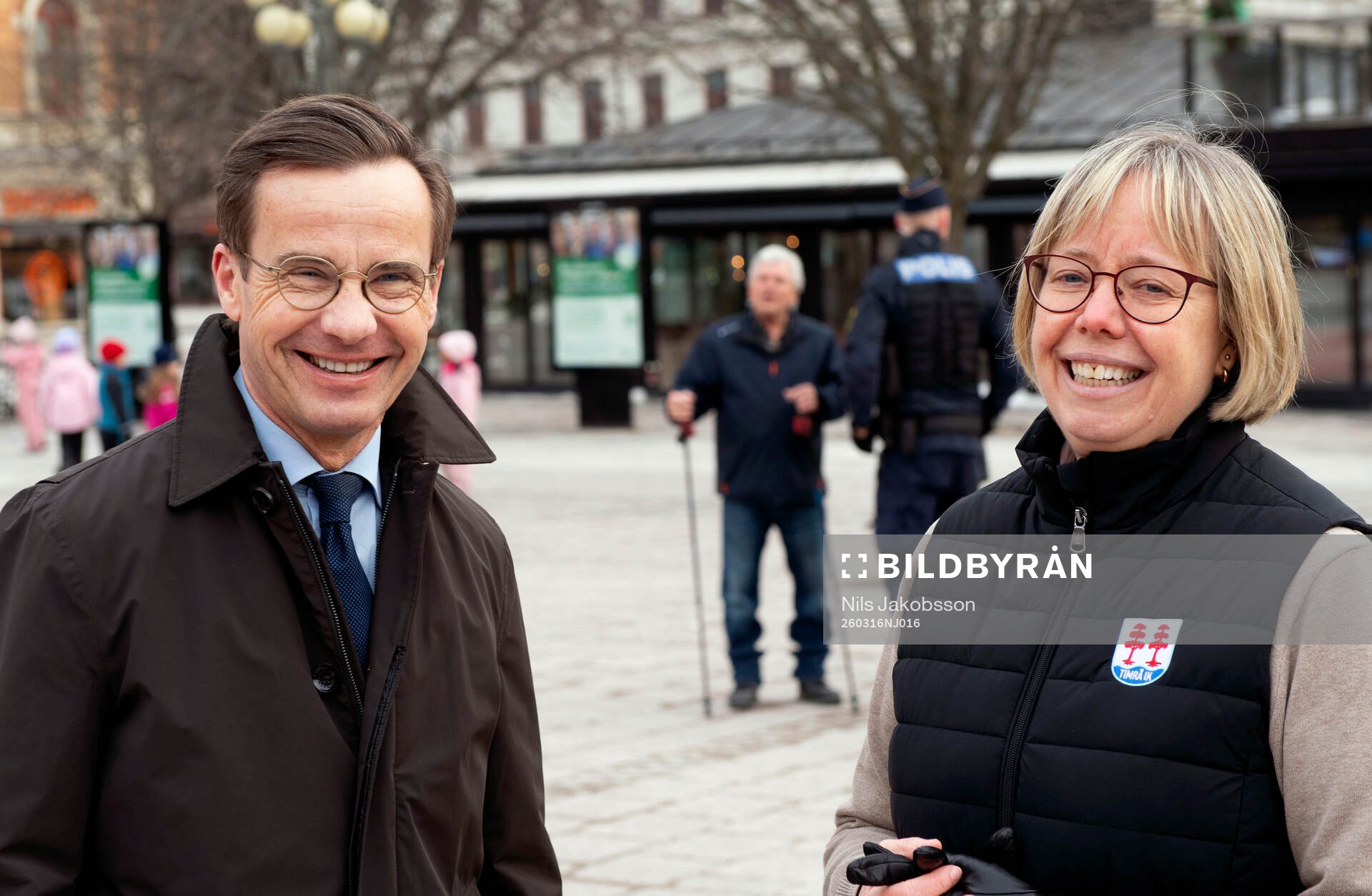 Statsminister Ulf Kristersson (M) och klubbchef Helene